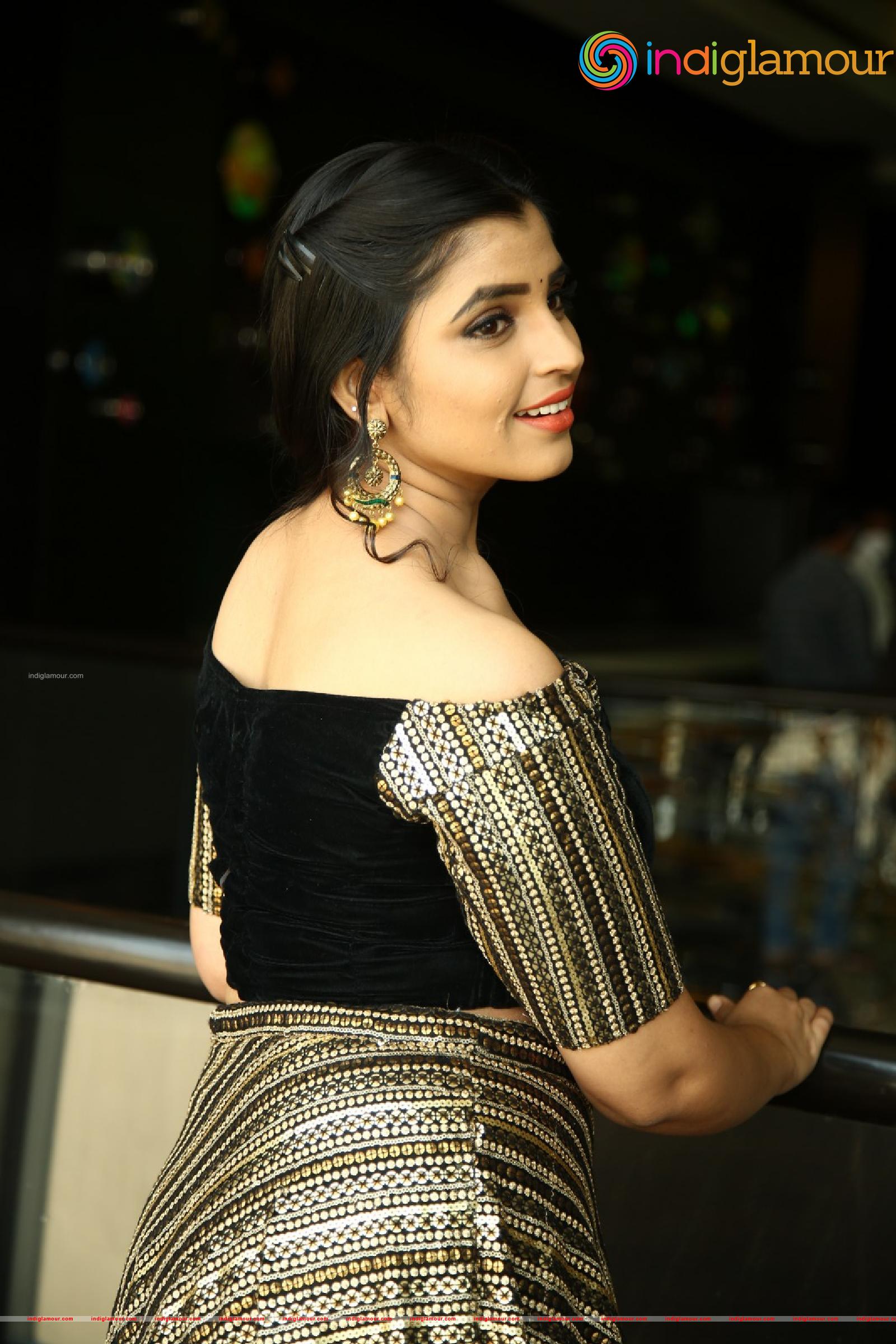 Syamala Actress hd photo