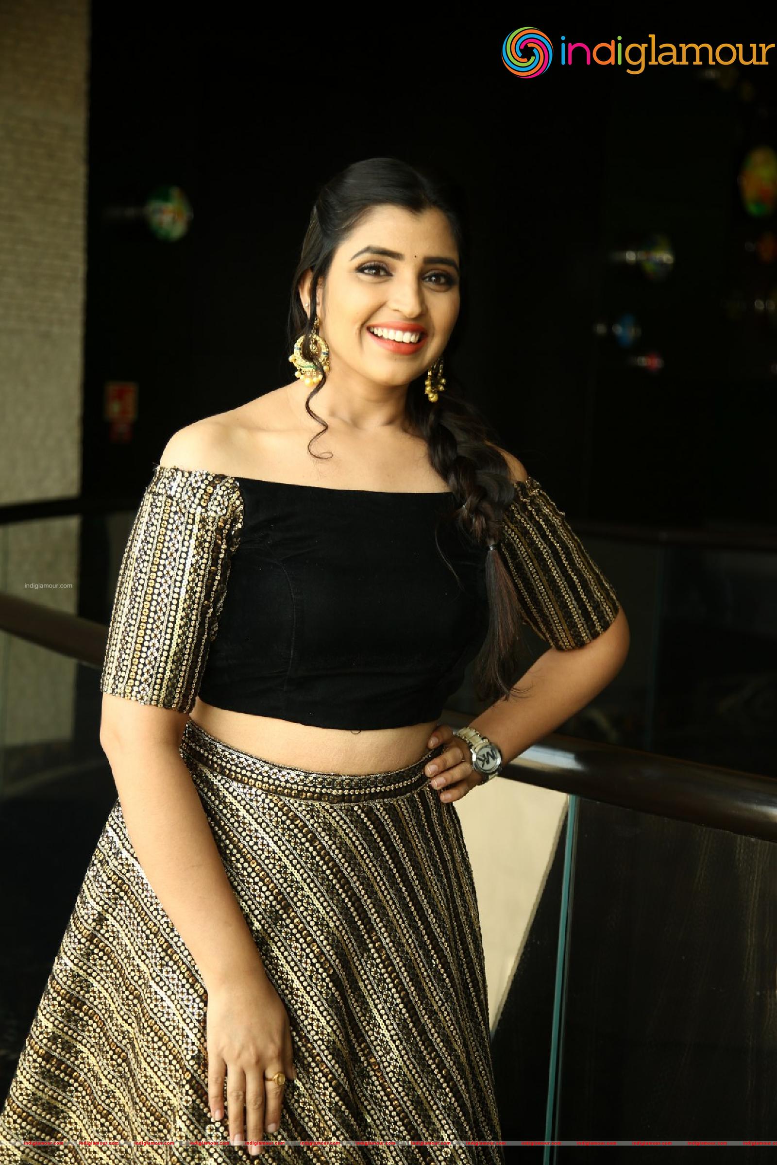Syamala Actress hd photo