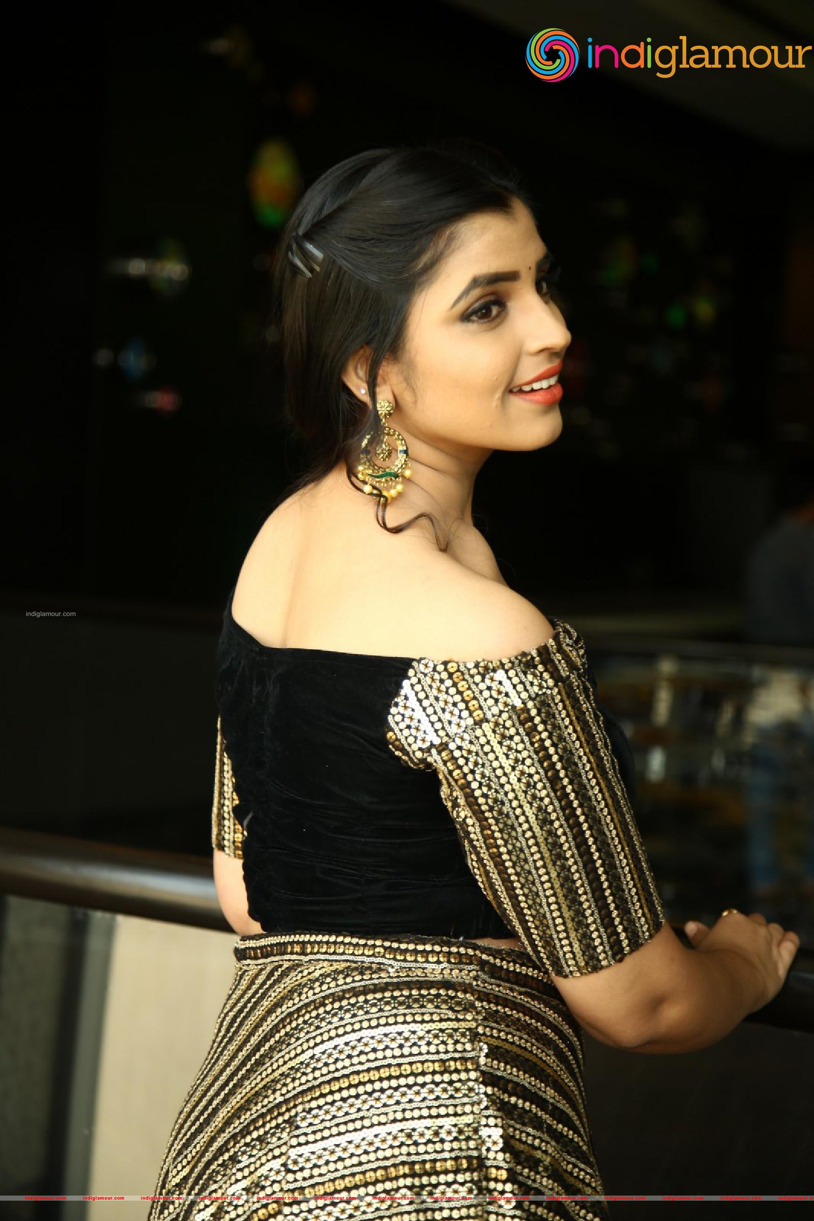 Syamala Actress hd photo