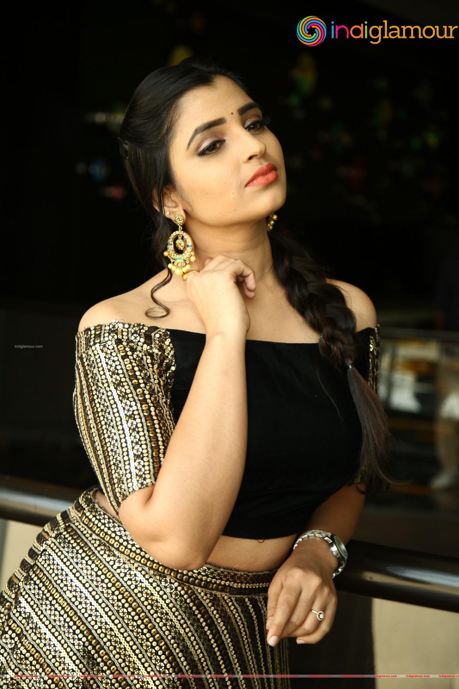 Syamala Actress hd photo