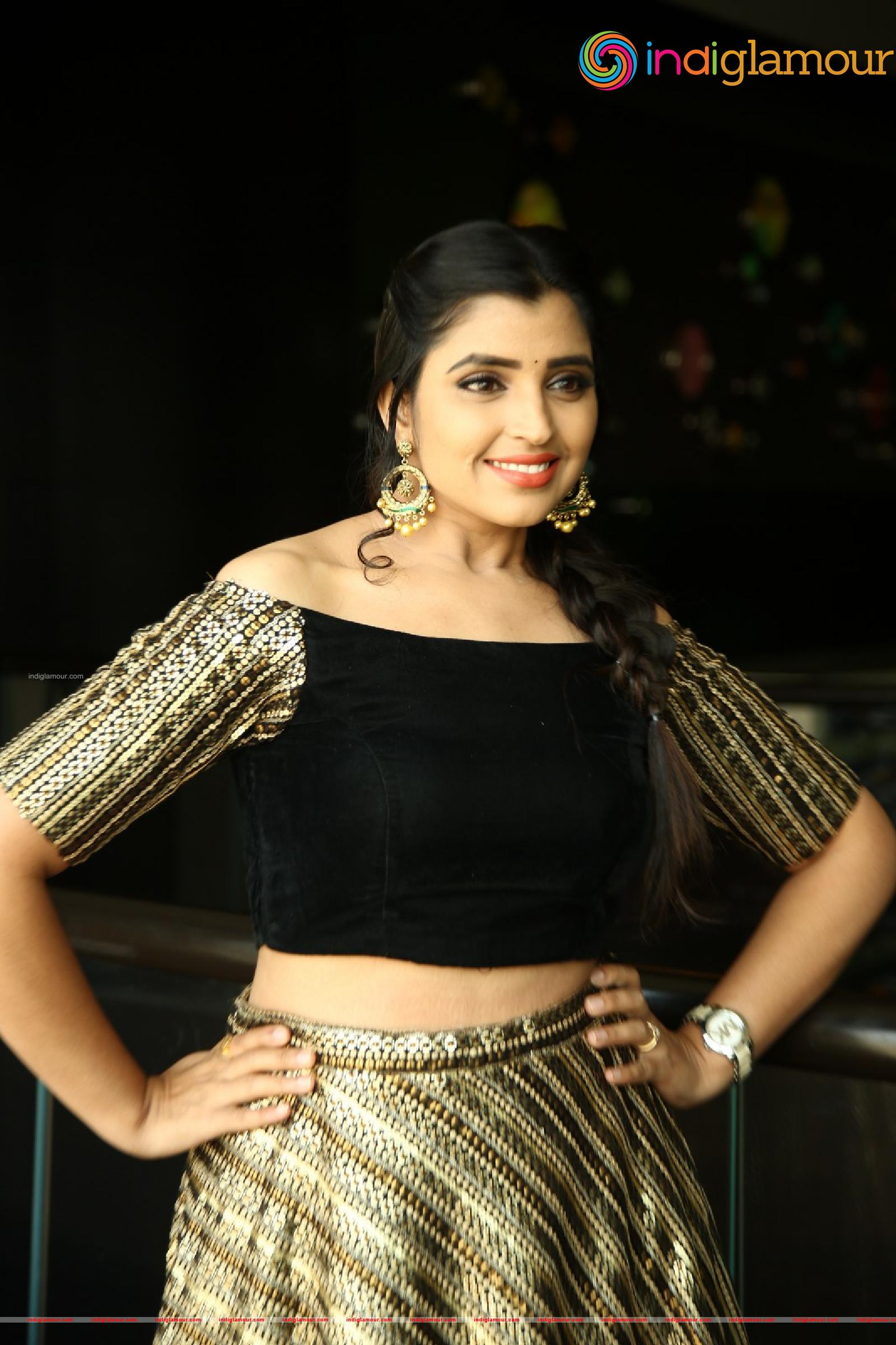 Syamala Actress hd photo