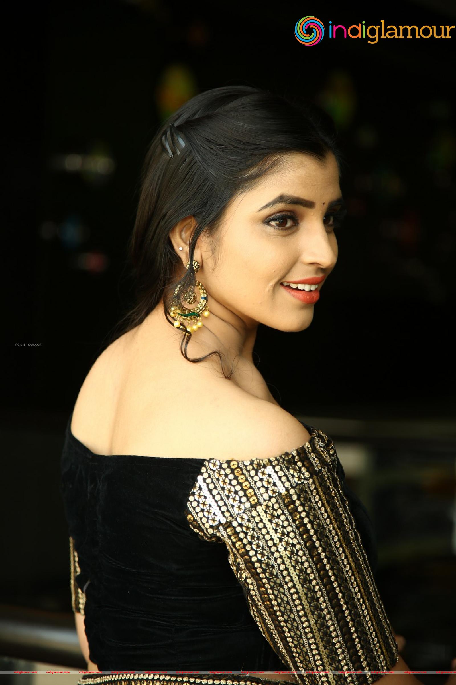 Syamala Actress hd photo