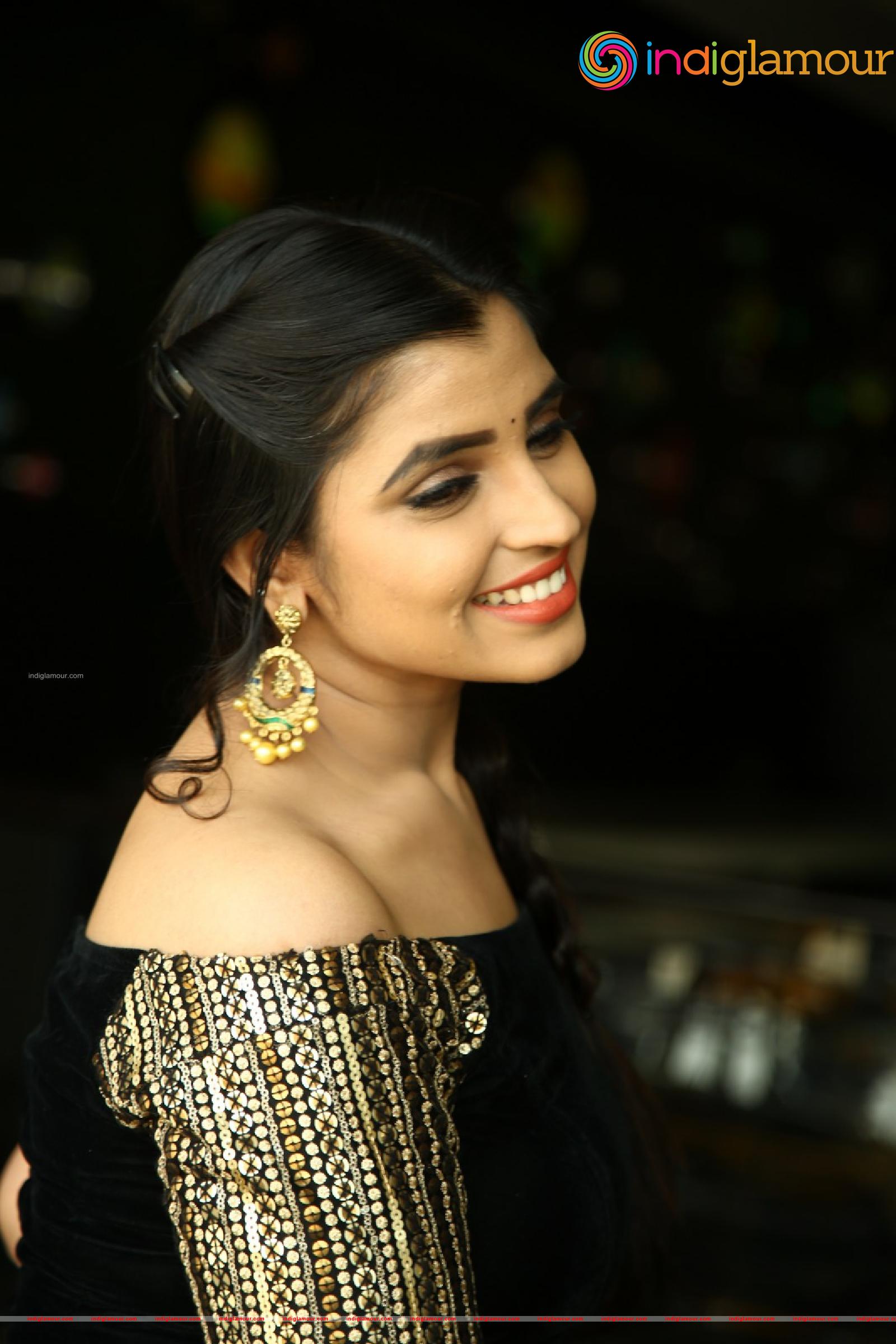 Syamala Actress hd photo