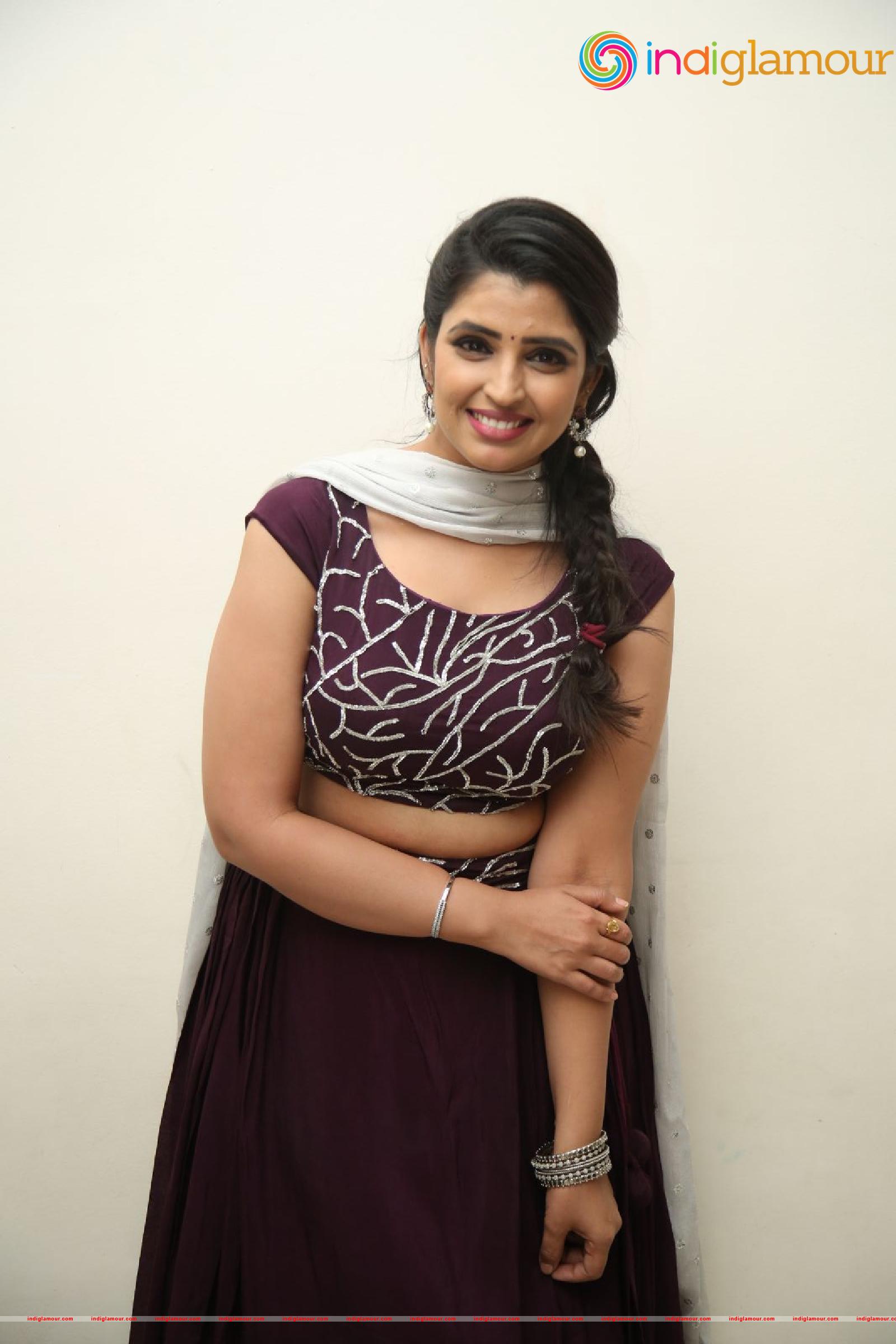 Syamala Actress hd photo