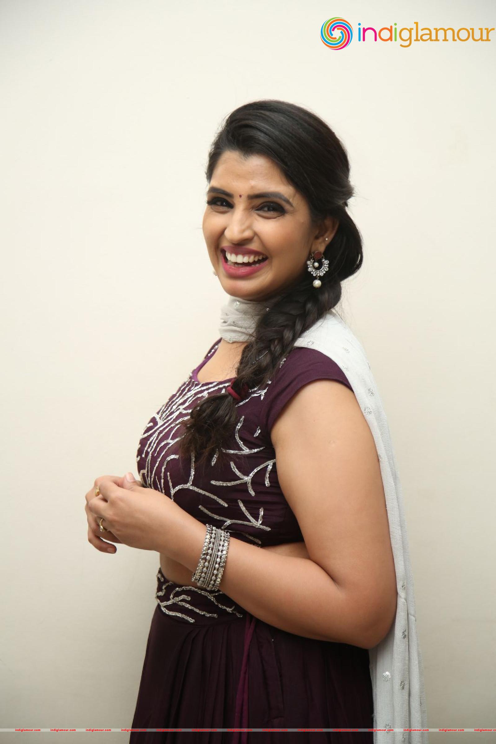 Syamala Actress hd photo