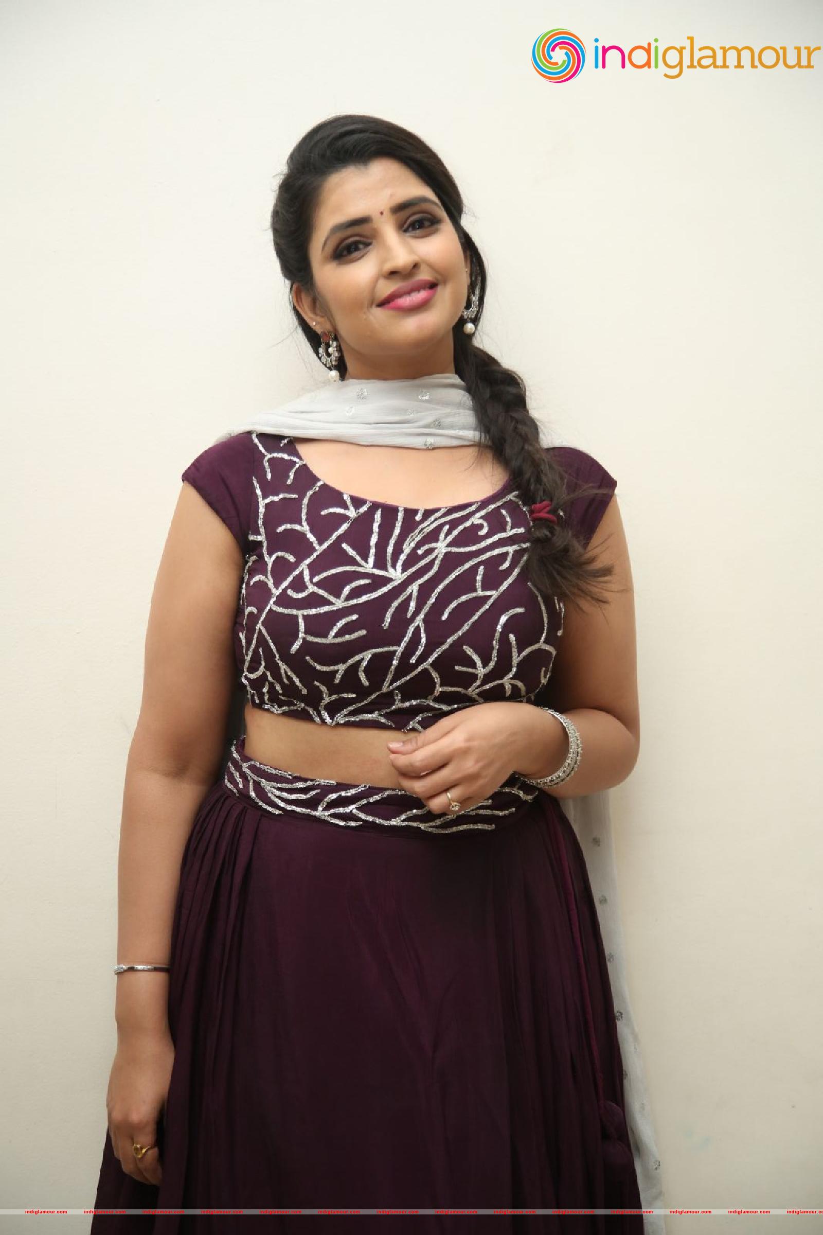 Syamala Actress hd photo