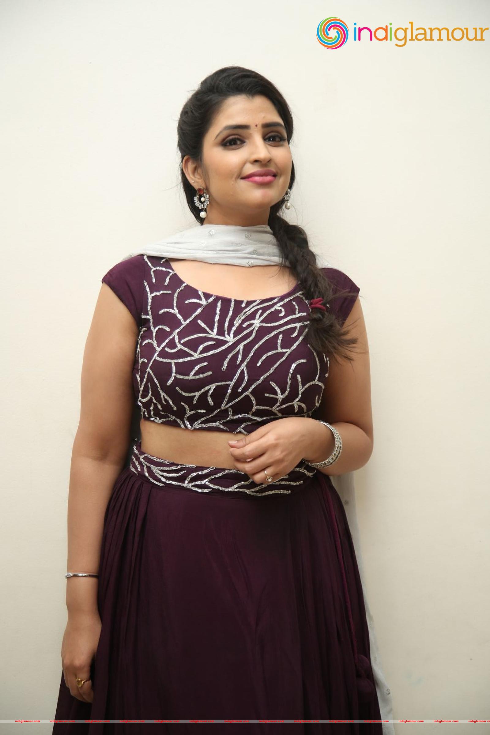 Syamala Actress hd photo