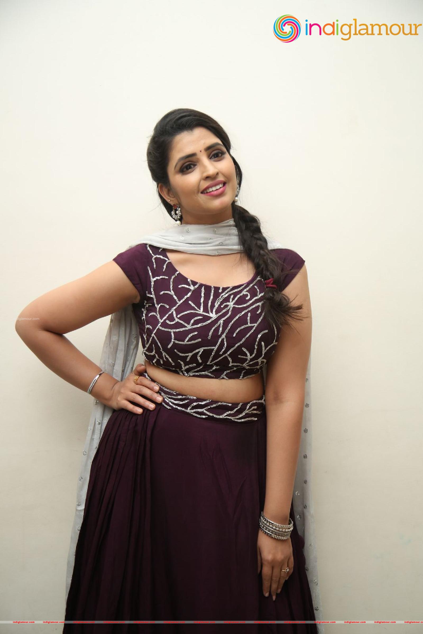 Syamala Actress hd photo