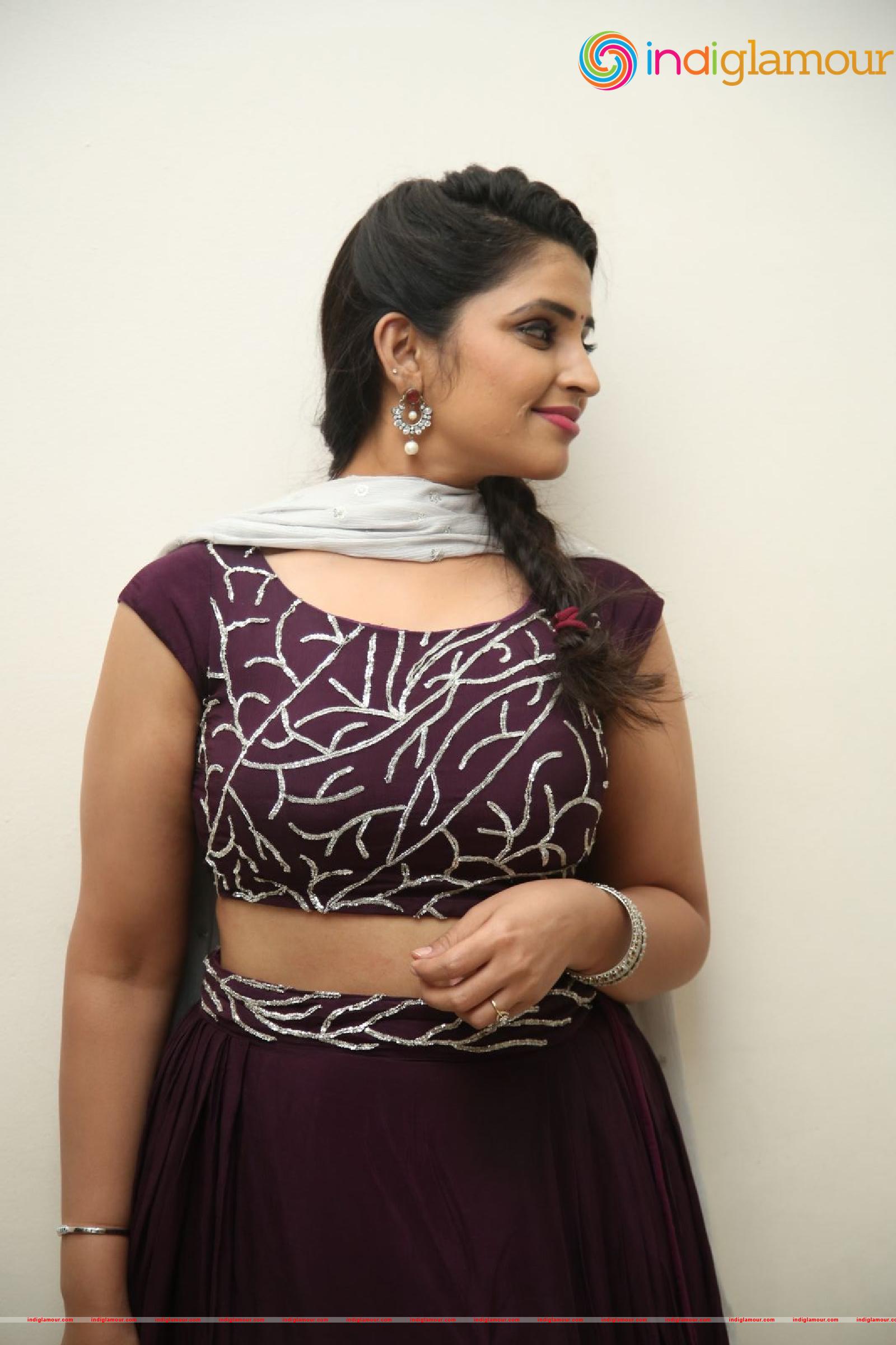 Syamala Actress hd photo