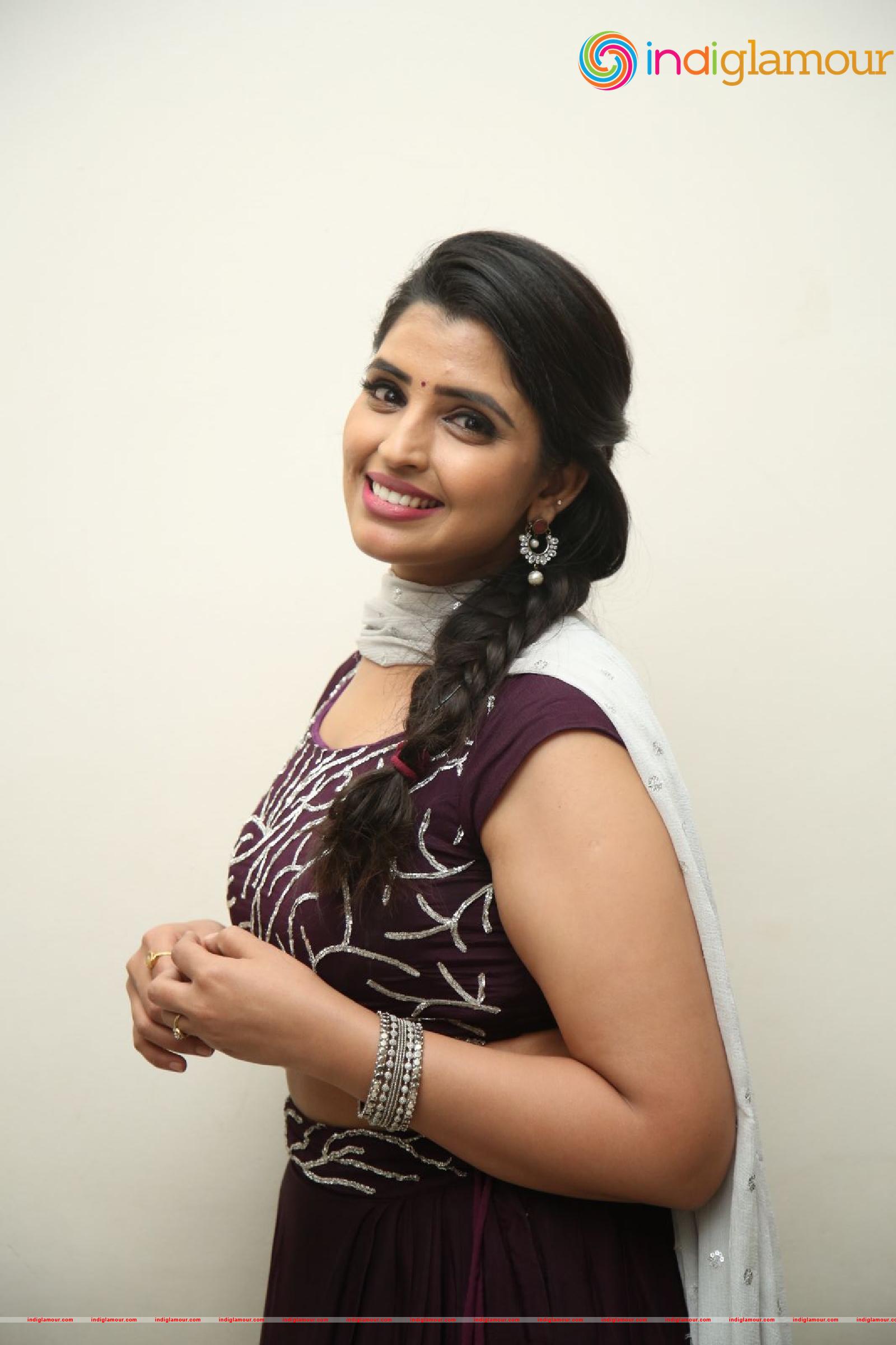 Syamala Actress hd photo