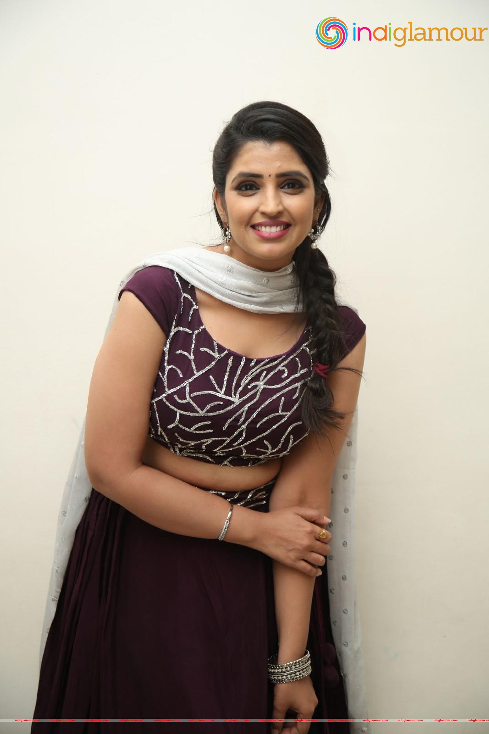 Syamala Actress hd photo