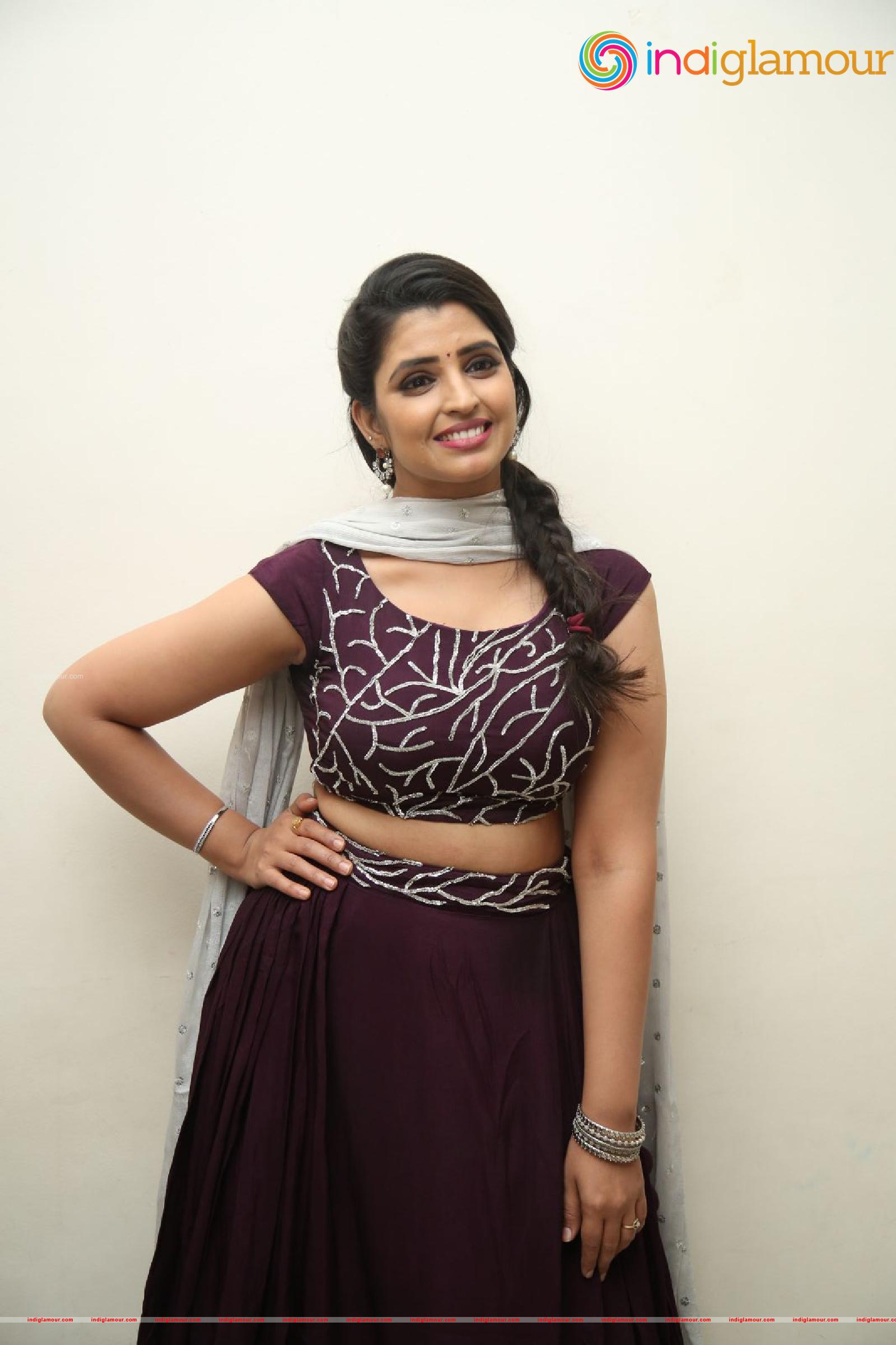 Syamala Actress hd photo