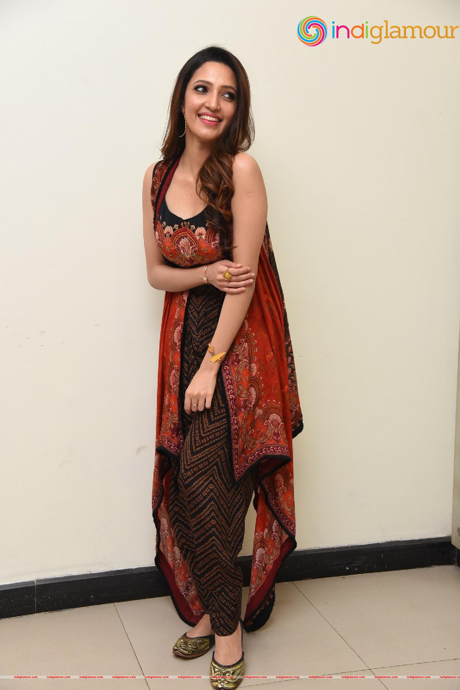 Neha Shetty Actress hd photo