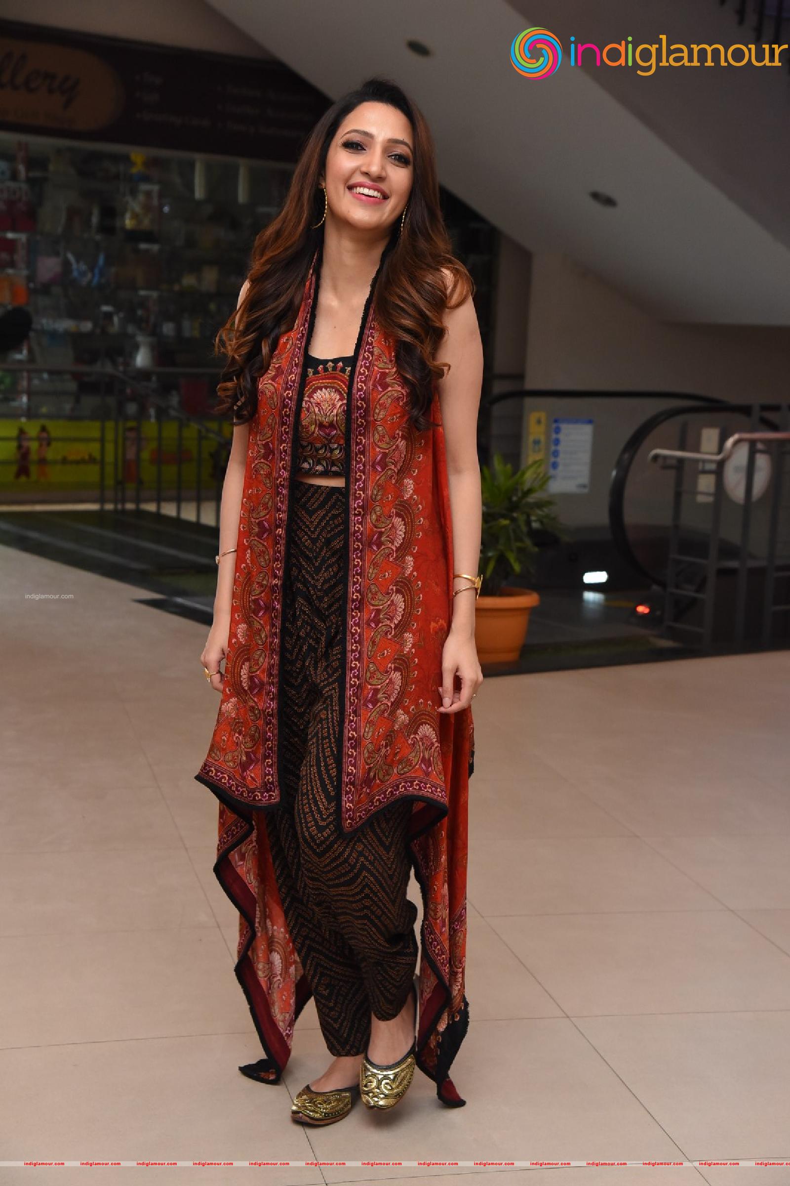 Neha Shetty Actress hd photo
