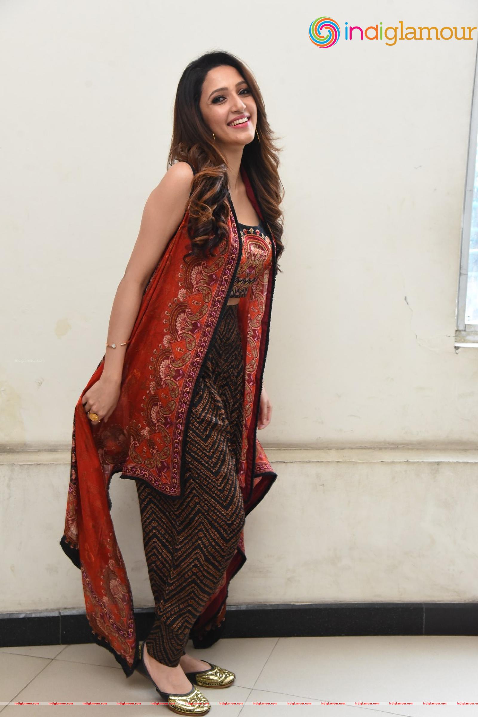 Neha Shetty Actress hd photo