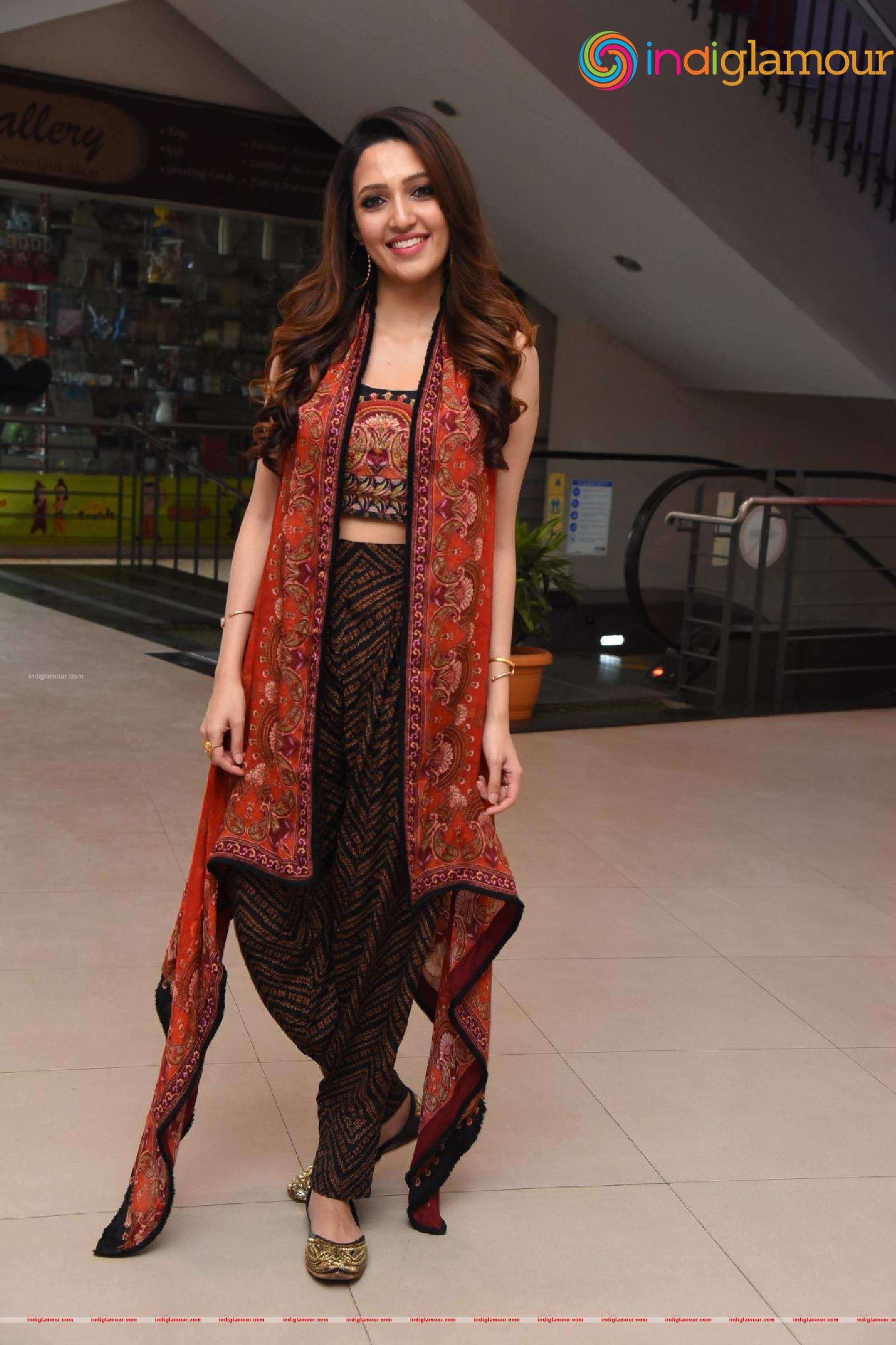 Neha Shetty Actress hd photo