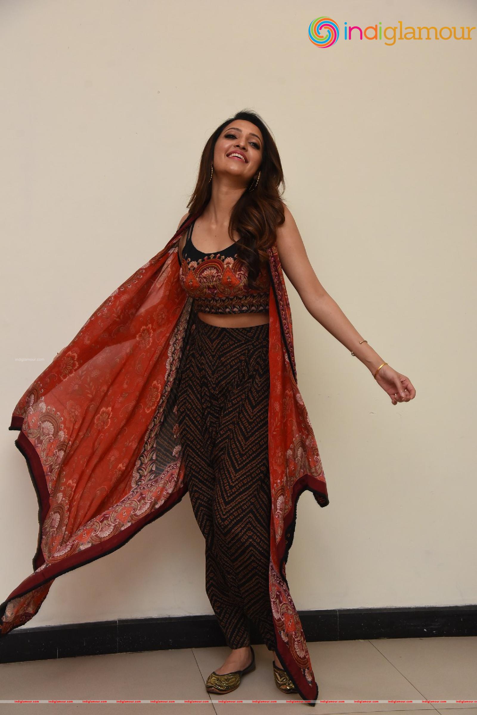 Neha Shetty Actress hd photo