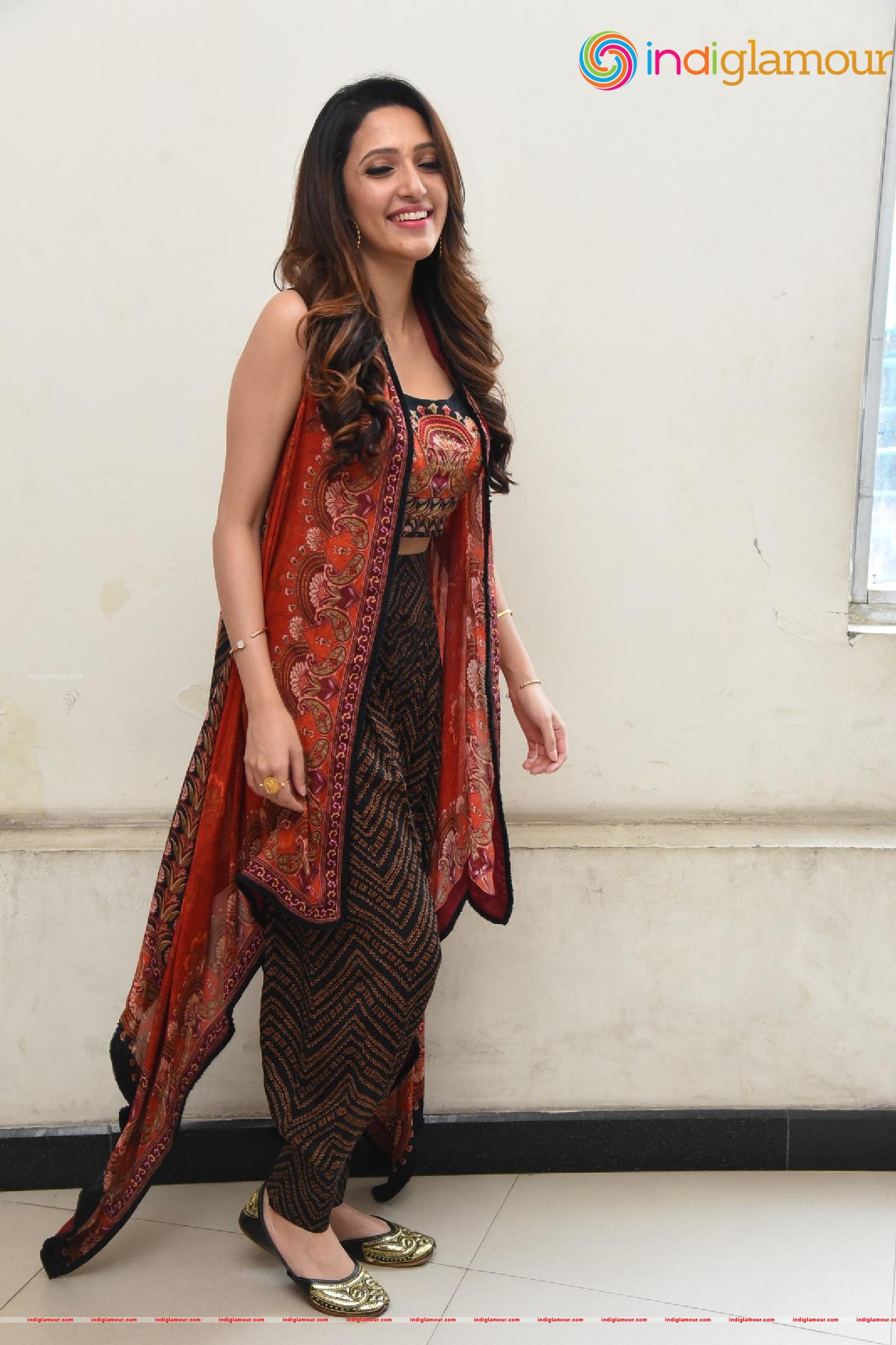 Neha Shetty Actress hd photo
