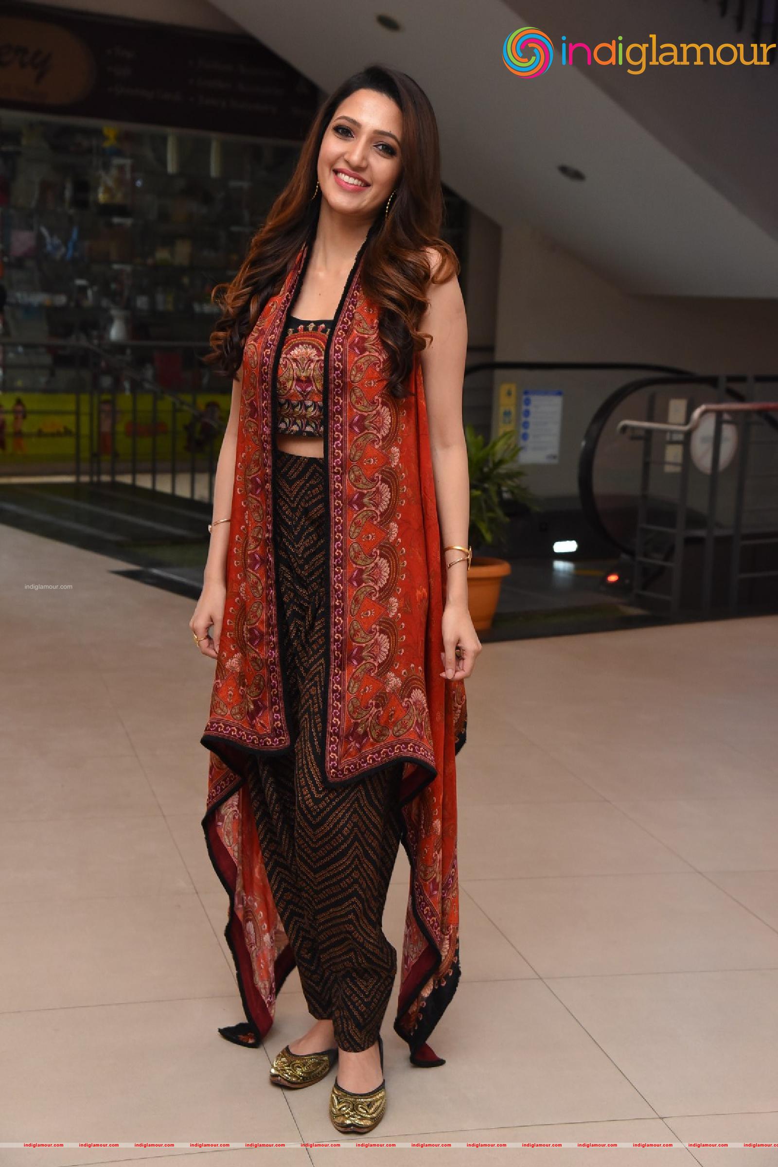 Neha Shetty Actress hd photo
