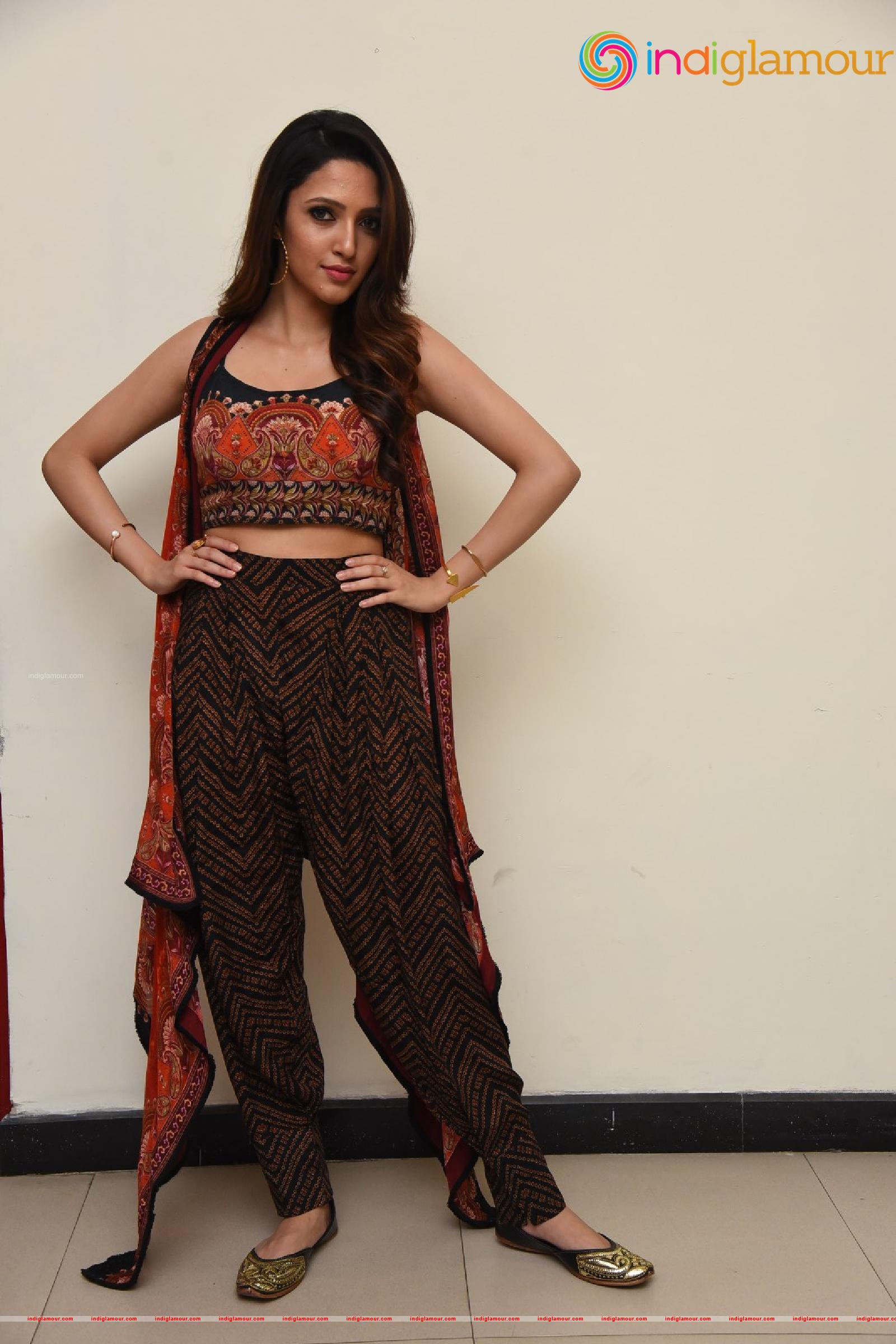 Neha Shetty Actress hd photo