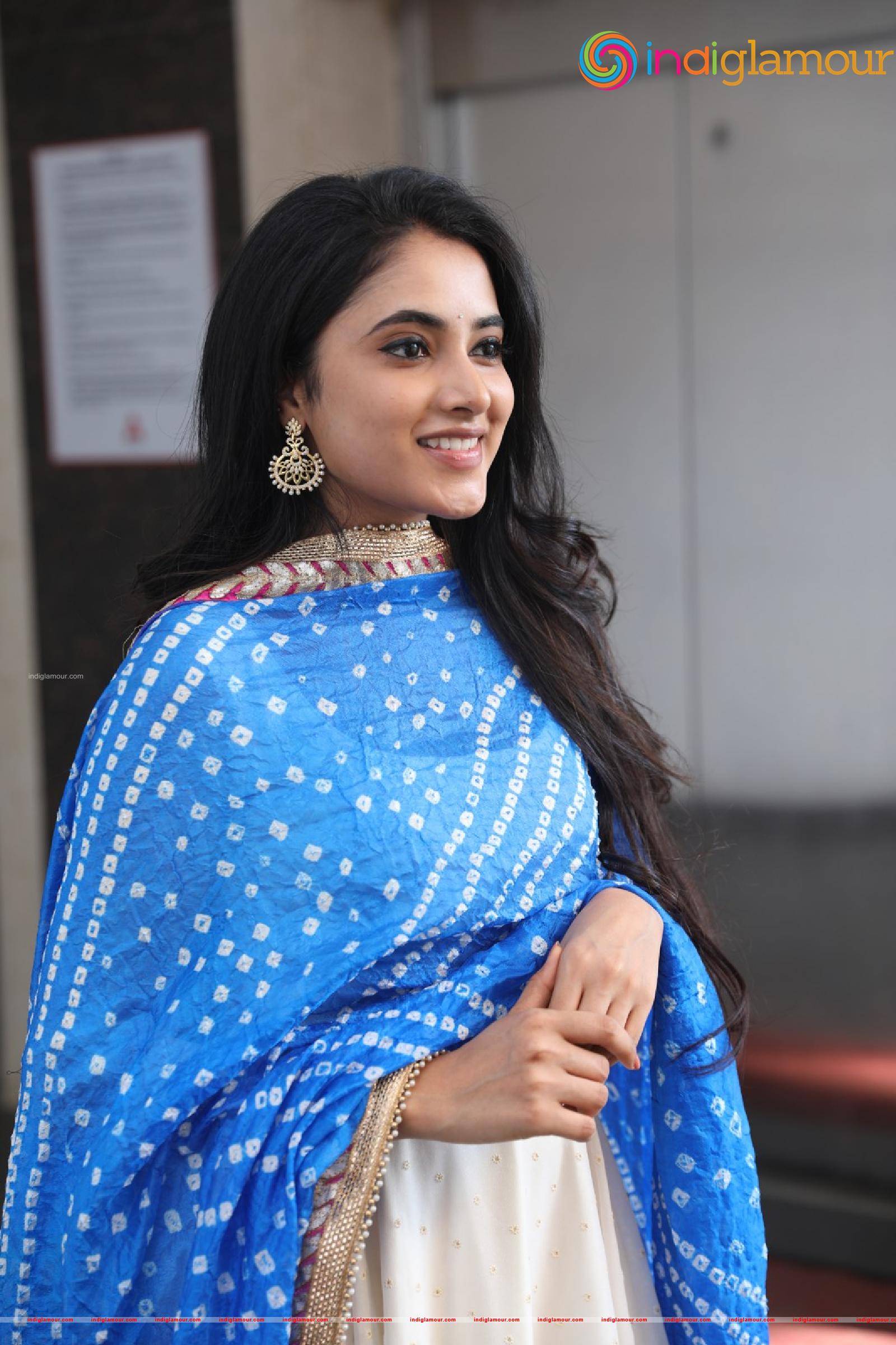 Priyanka Arul Mohan Actress hd photo