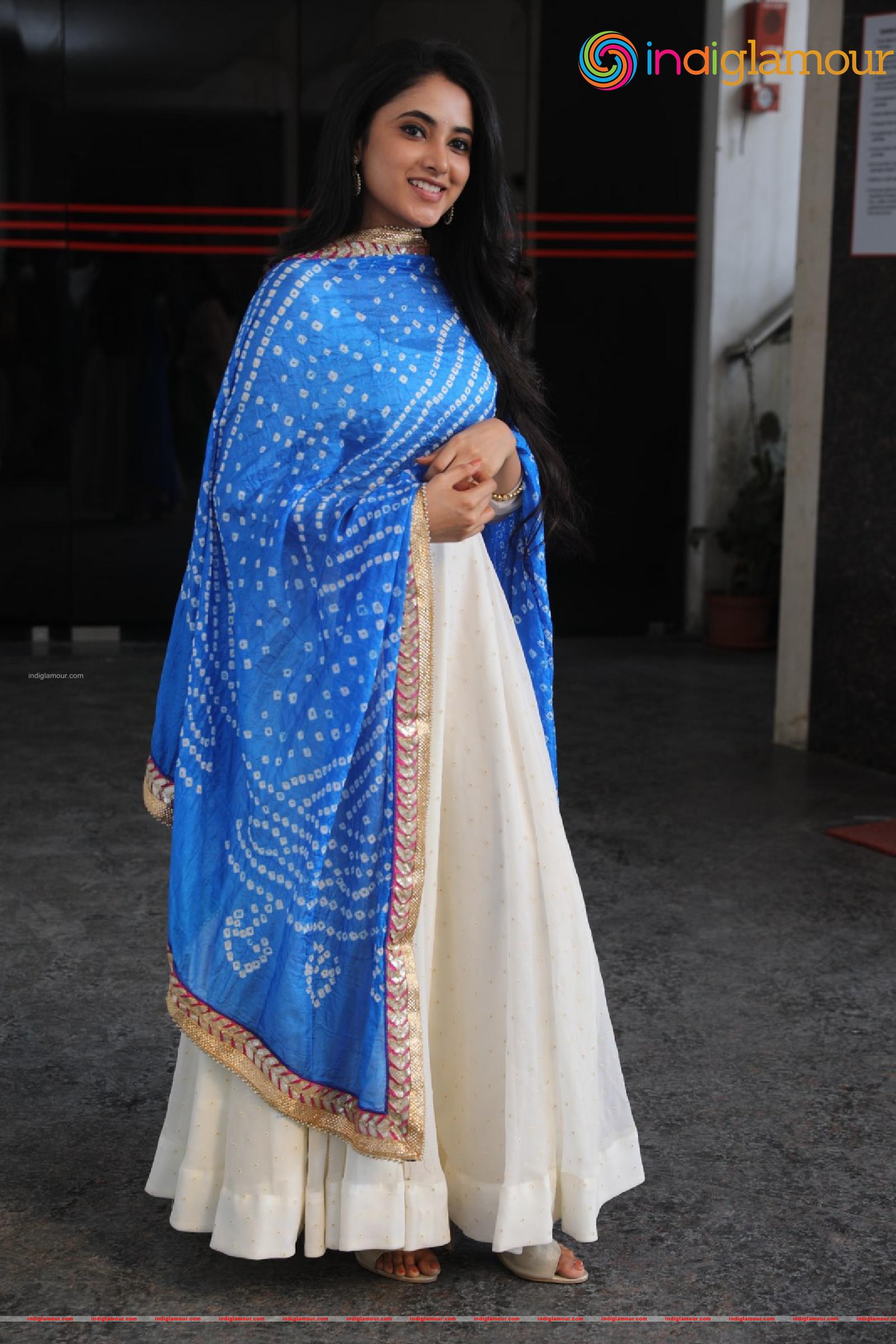 Priyanka Arul Mohan Actress hd photo
