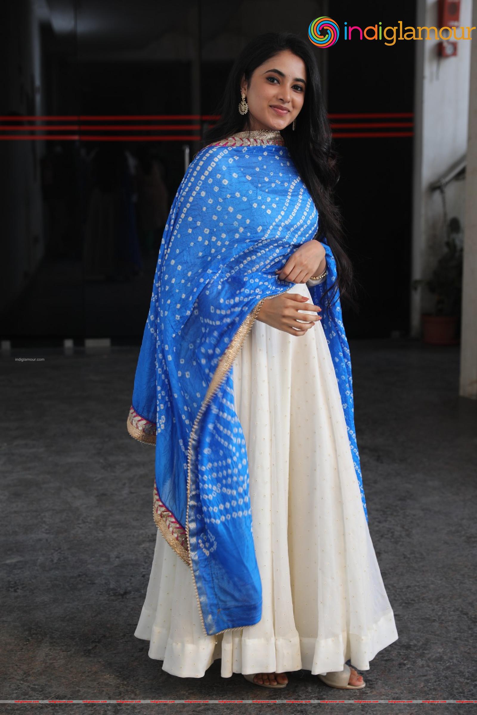 Priyanka Arul Mohan Actress hd photo