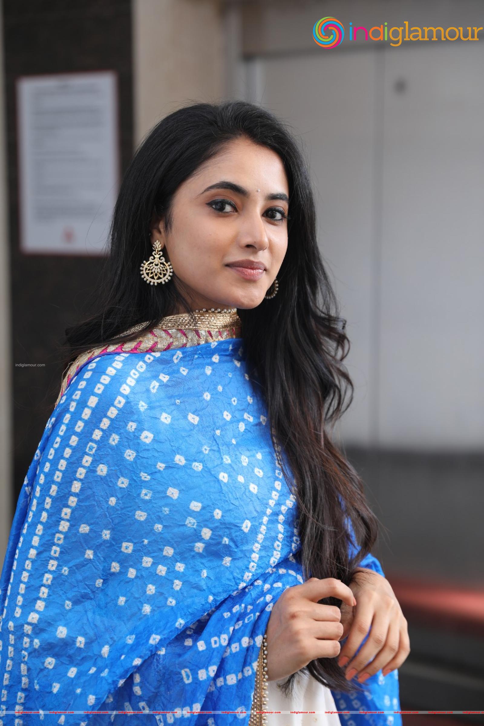 Priyanka Arul Mohan Actress hd photo