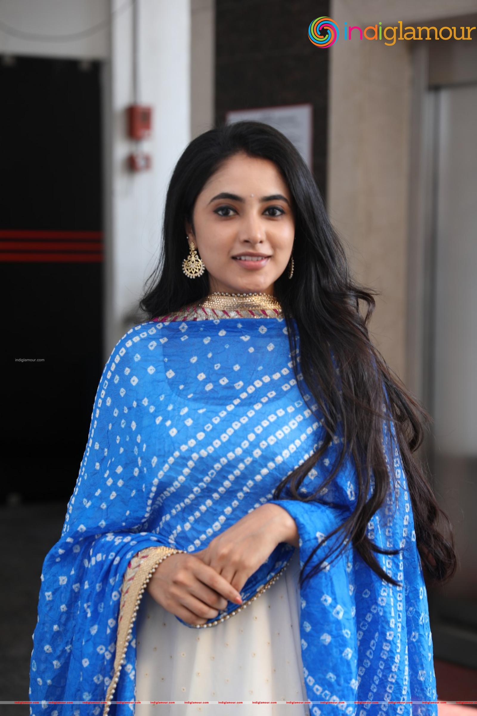 Priyanka Arul Mohan Actress hd photo