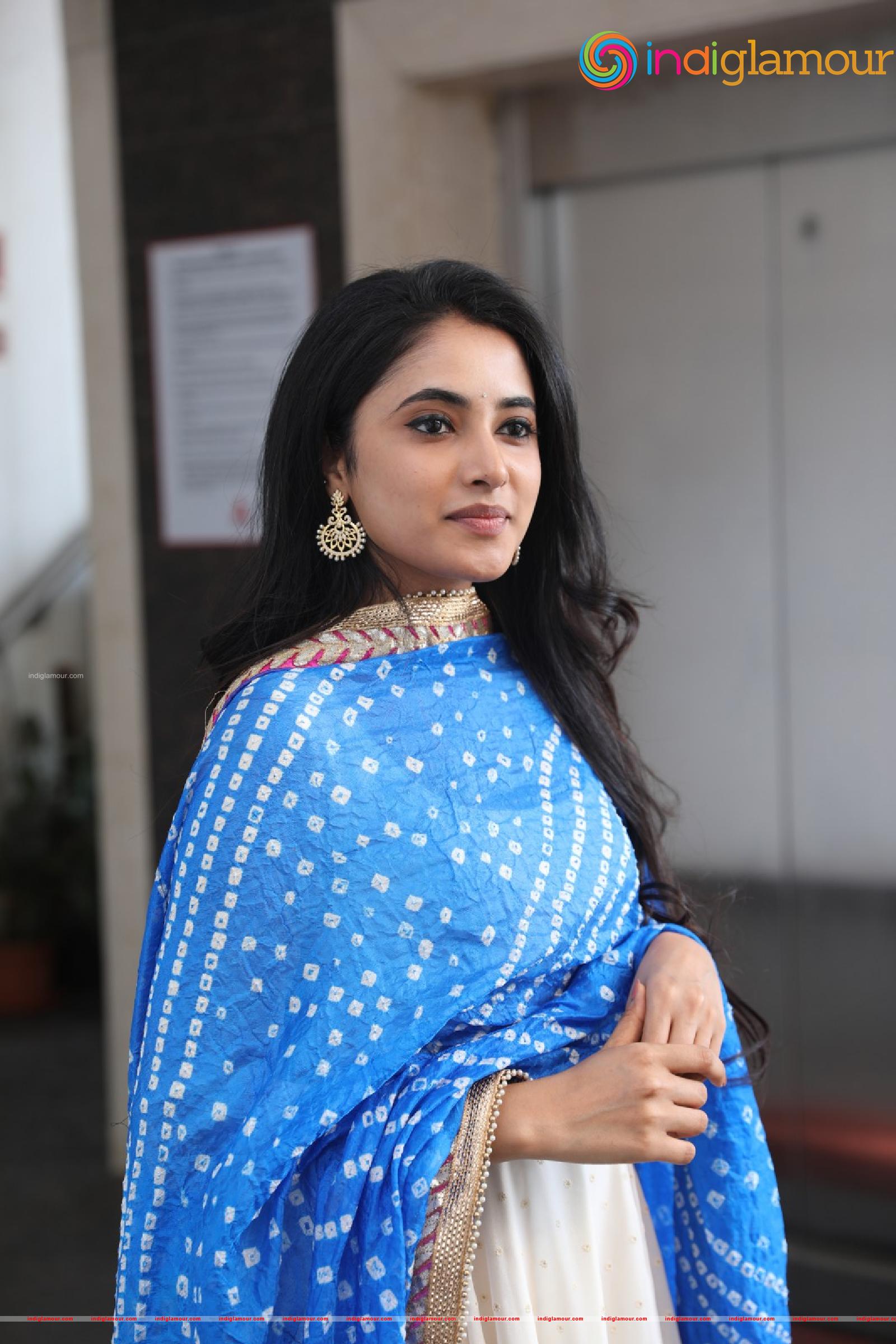 Priyanka Arul Mohan Actress hd photo