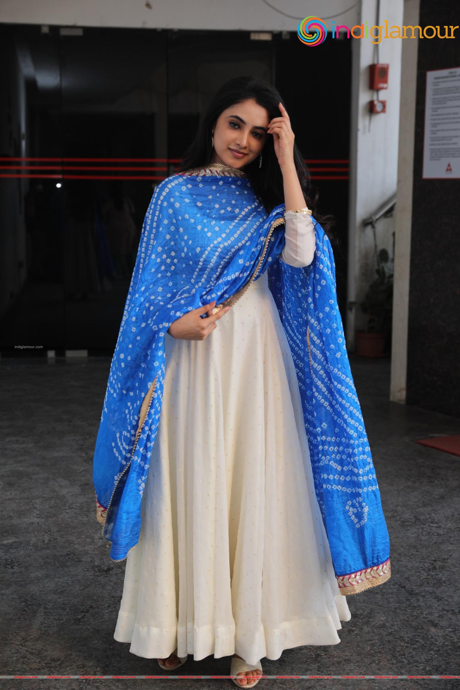 Priyanka Arul Mohan Actress hd photo