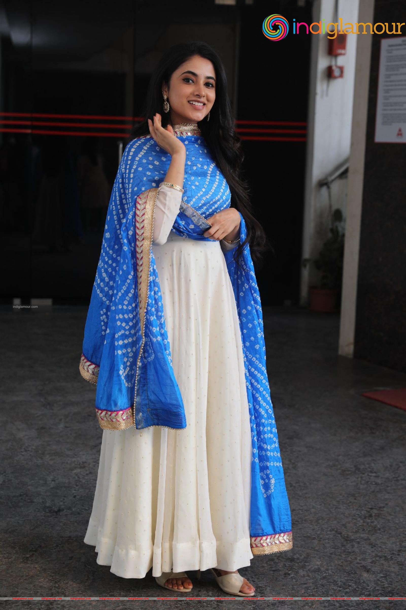 Priyanka Arul Mohan Actress hd photo