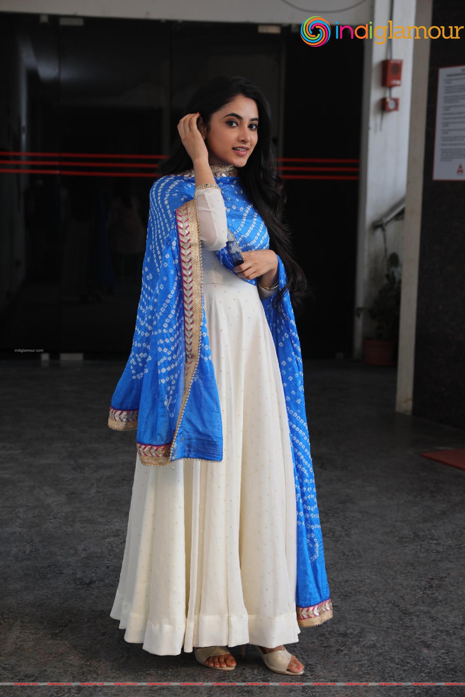 Priyanka Arul Mohan Actress hd photo