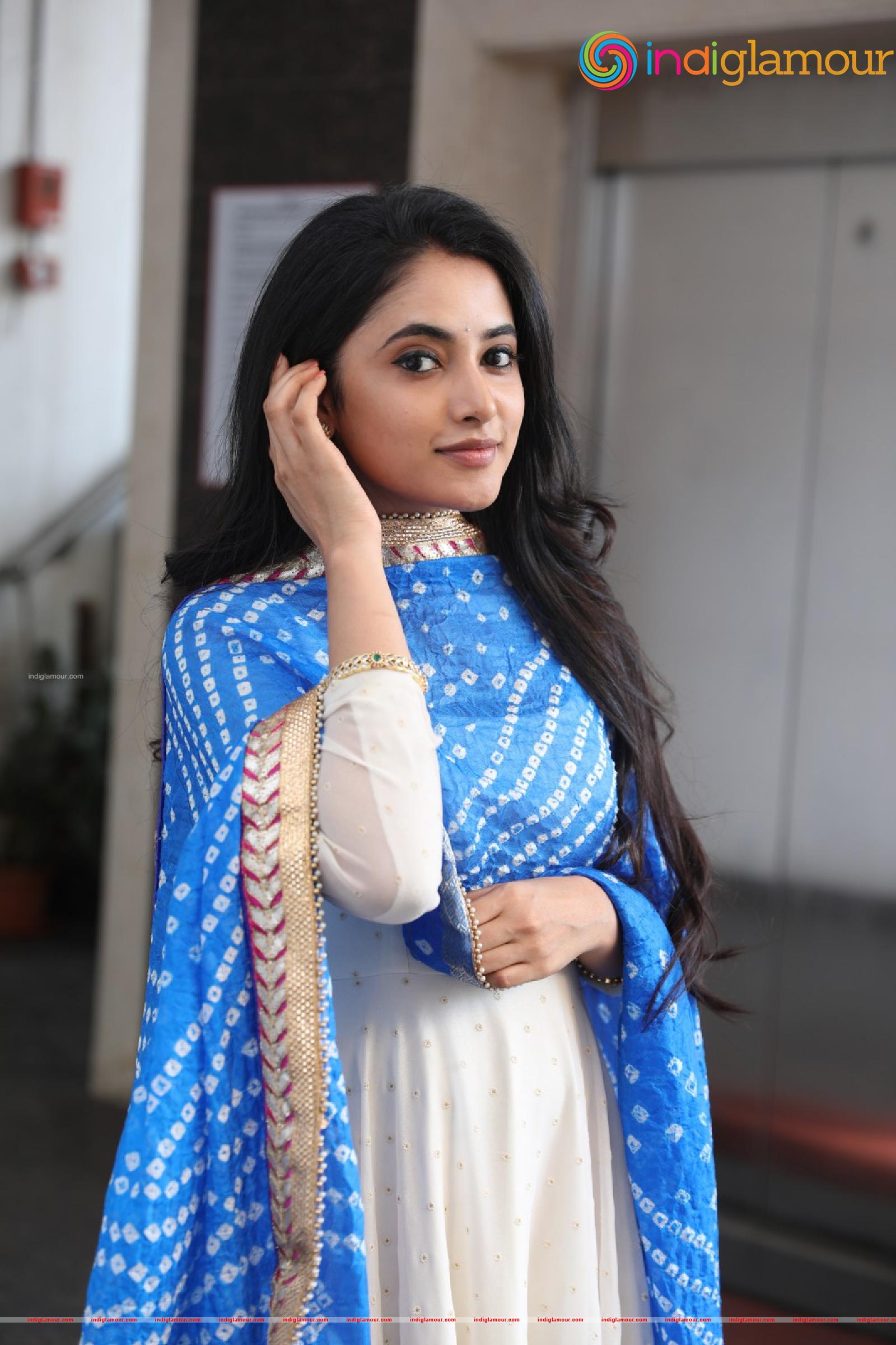 Priyanka Arul Mohan Actress hd photo