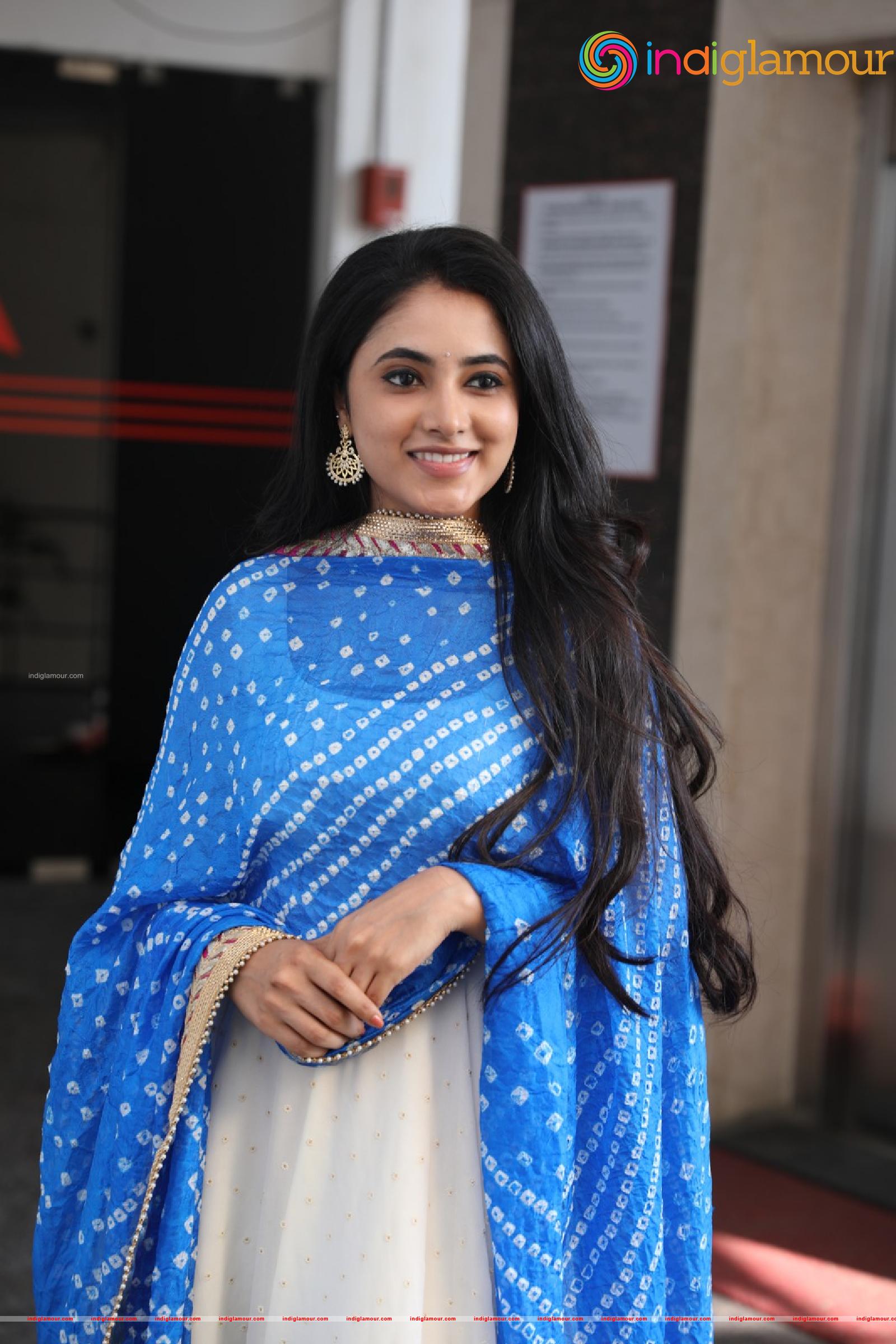 Priyanka Arul Mohan Actress hd photo