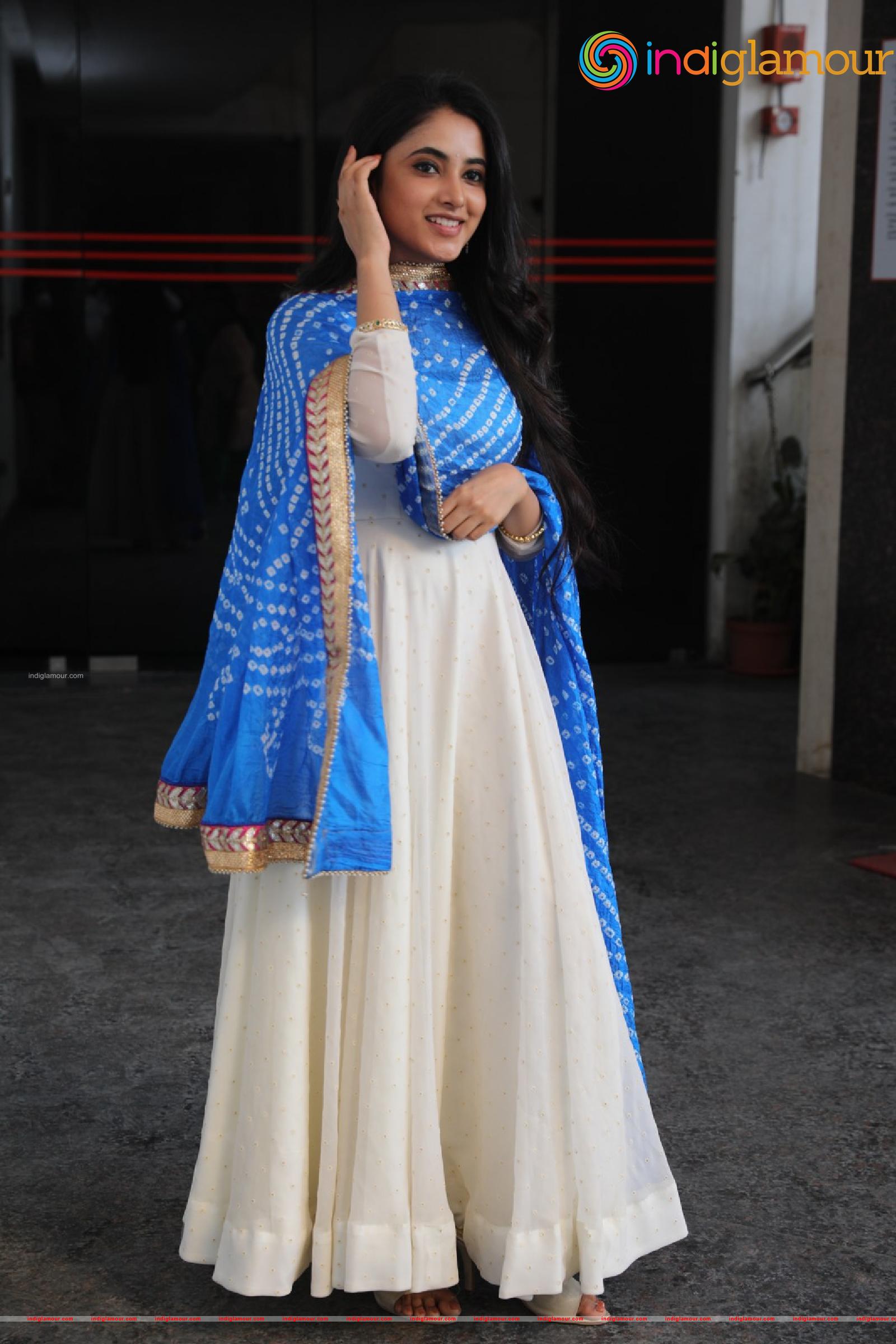 Priyanka Arul Mohan Actress hd photo