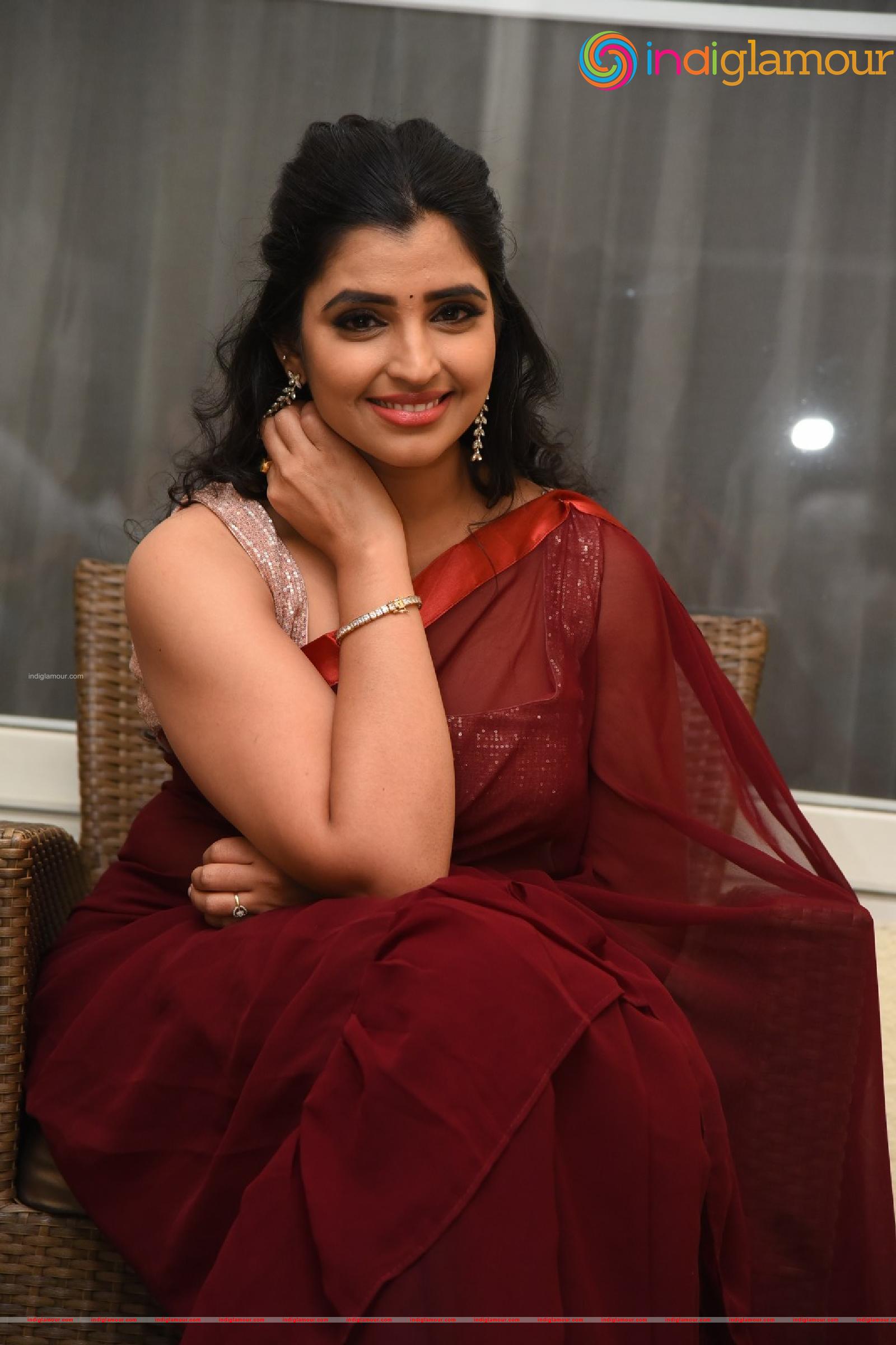 Syamala Actress hd photo