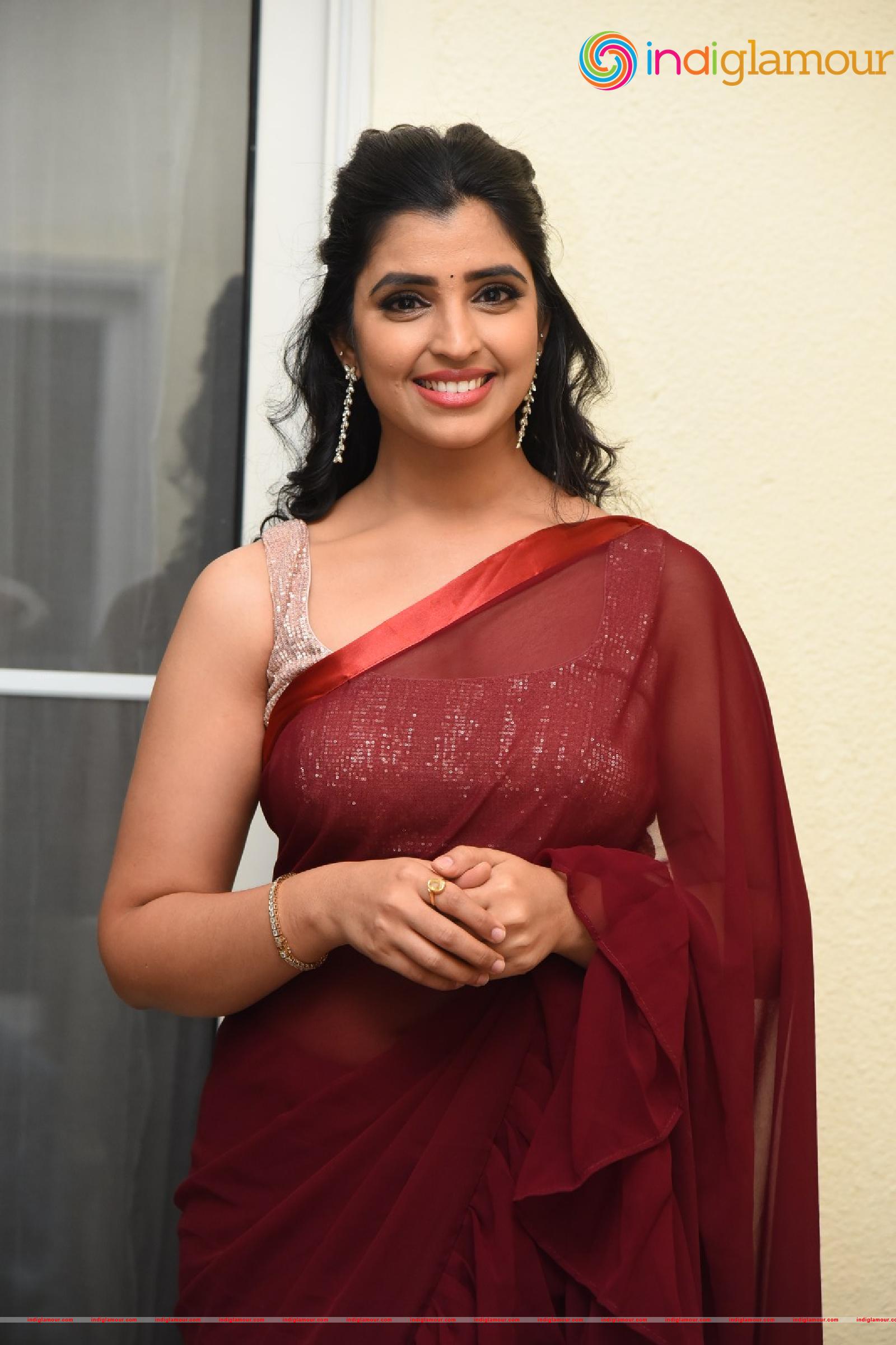 Syamala Actress hd photo