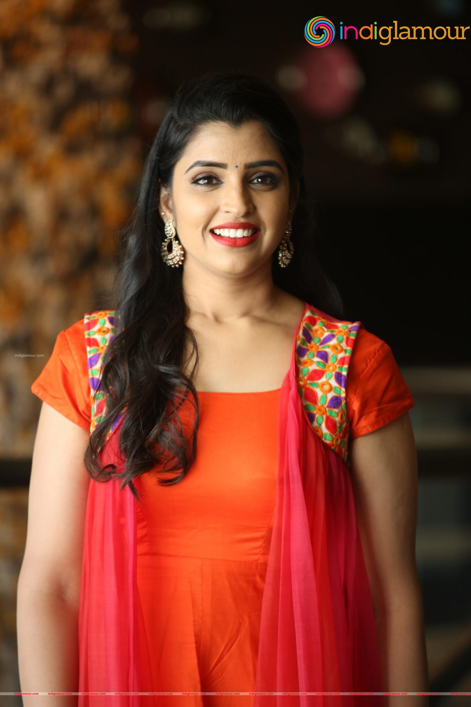 Syamala Actress hd photo