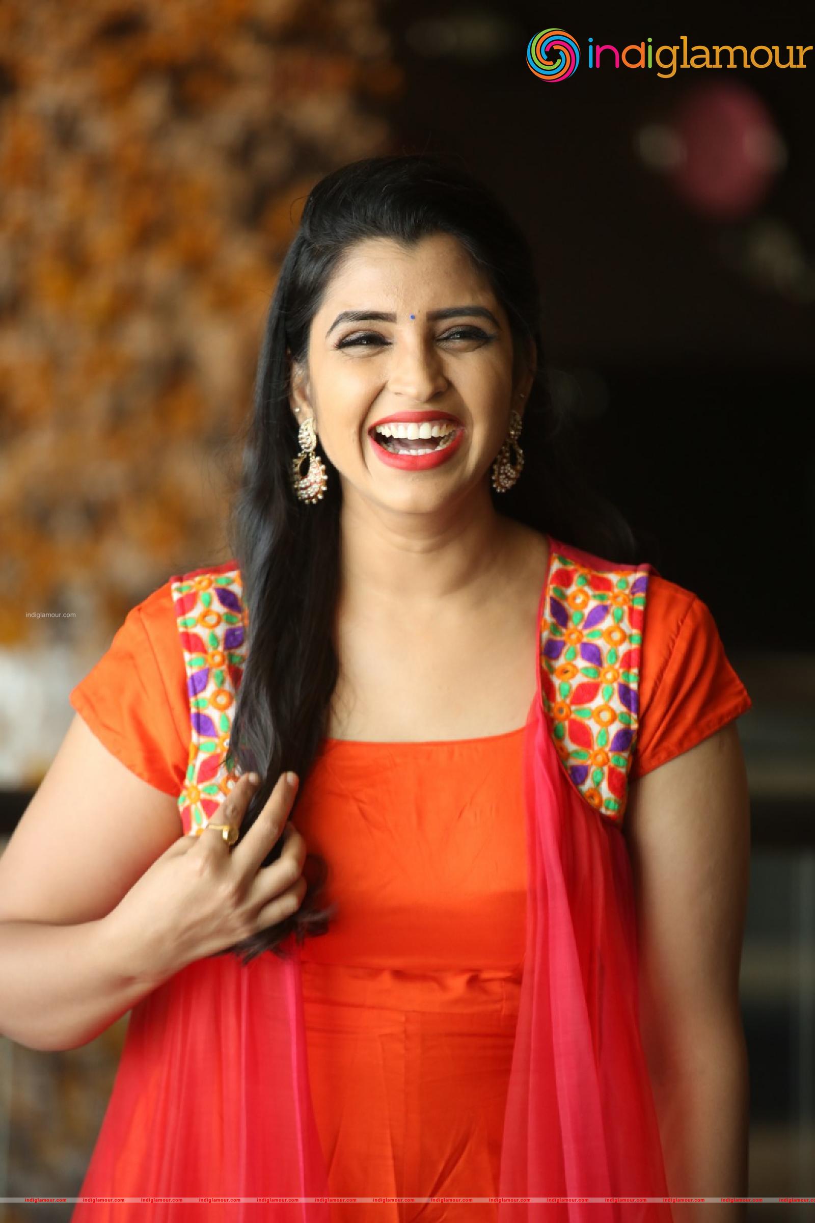 Syamala Actress hd photo