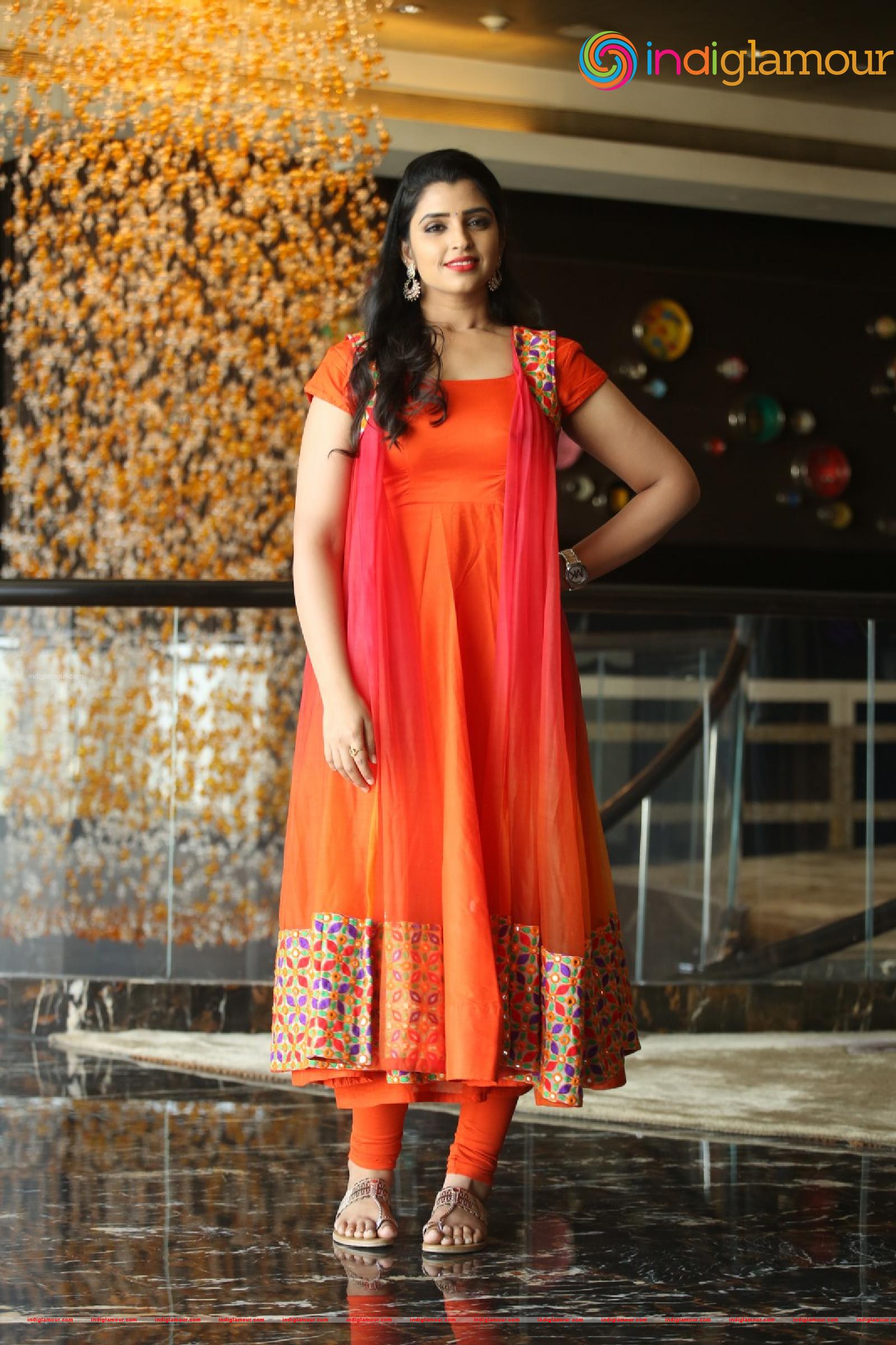 Syamala Actress hd photo