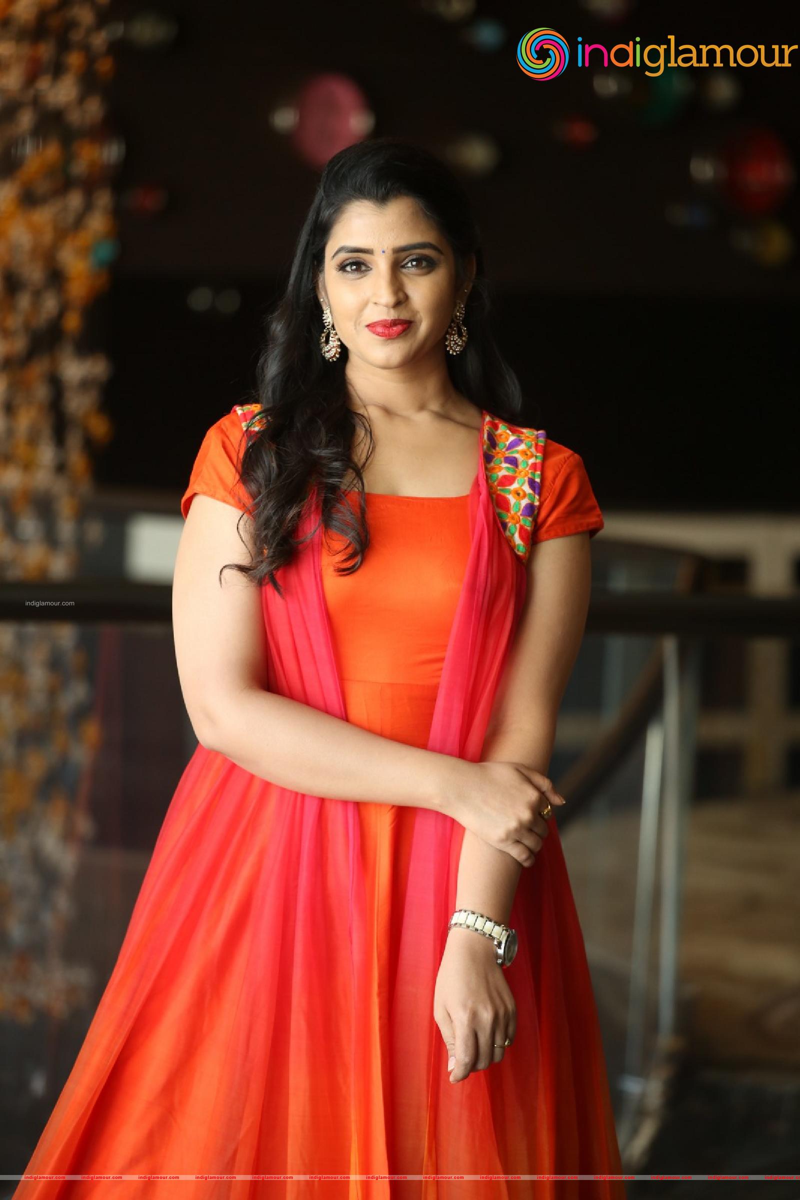 Syamala Actress hd photo