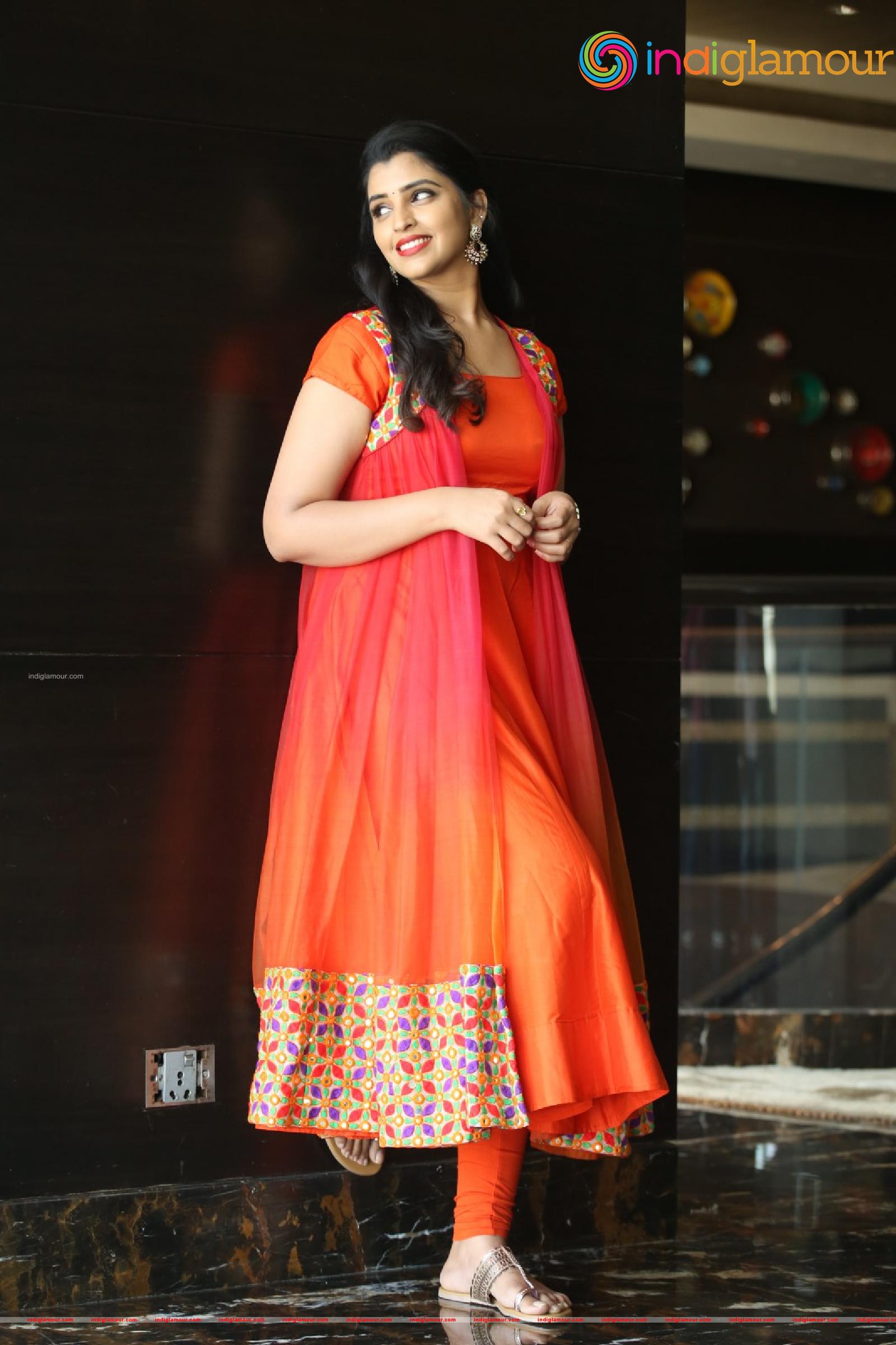 Syamala Actress hd photo
