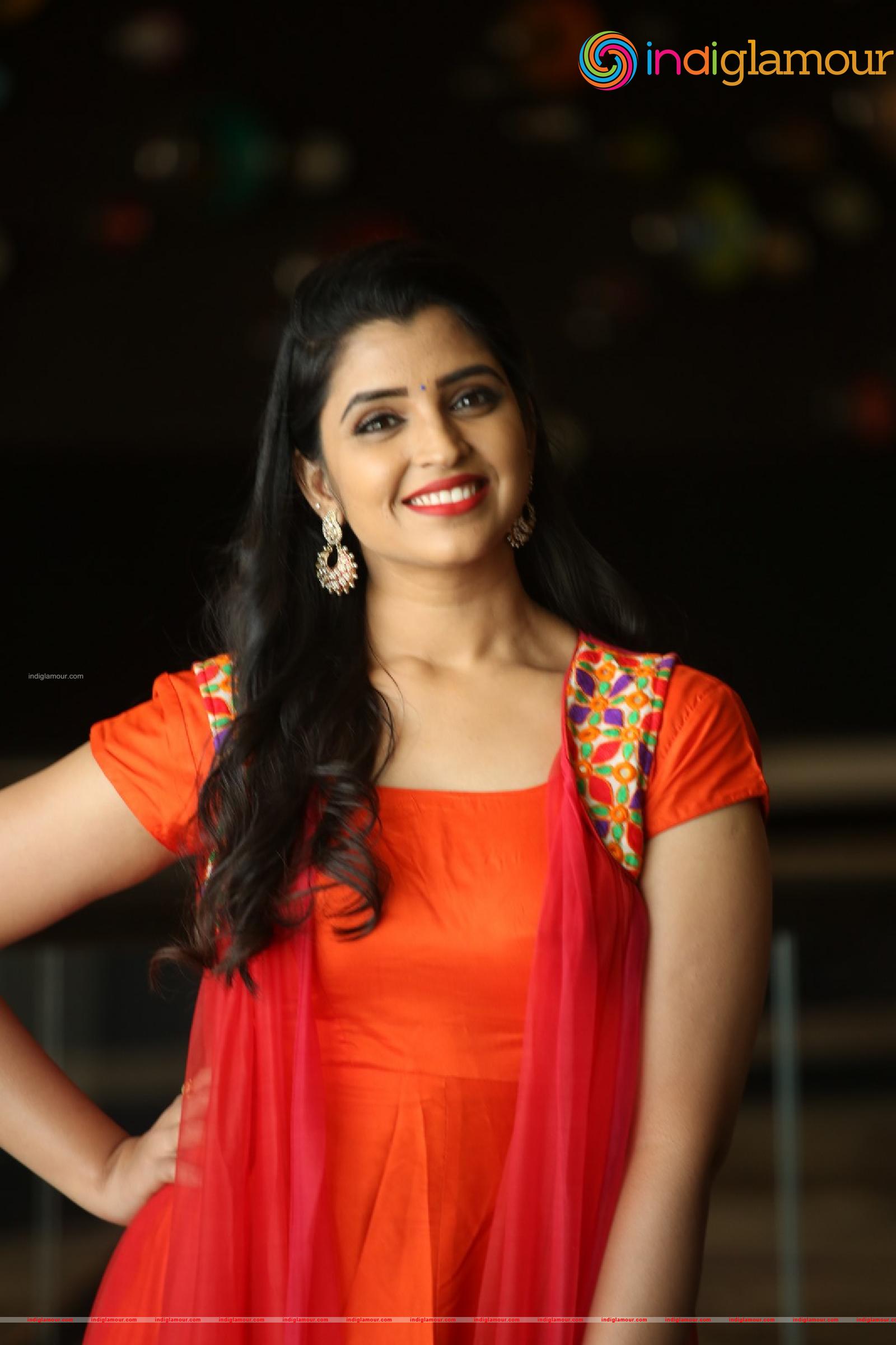 Syamala Actress hd photo