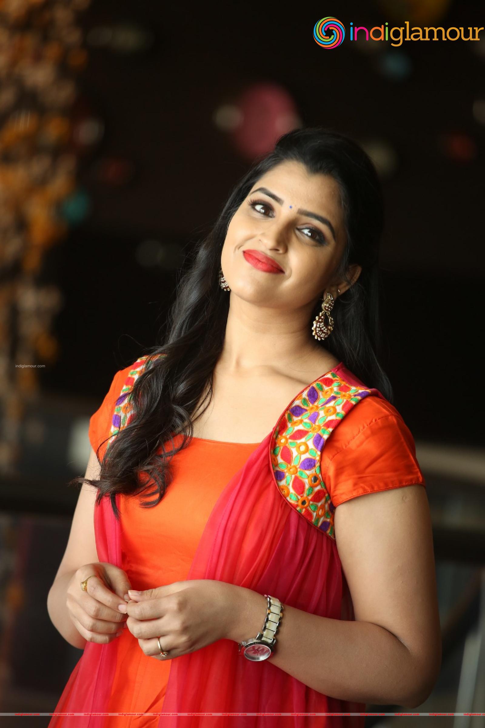 Syamala Actress hd photo