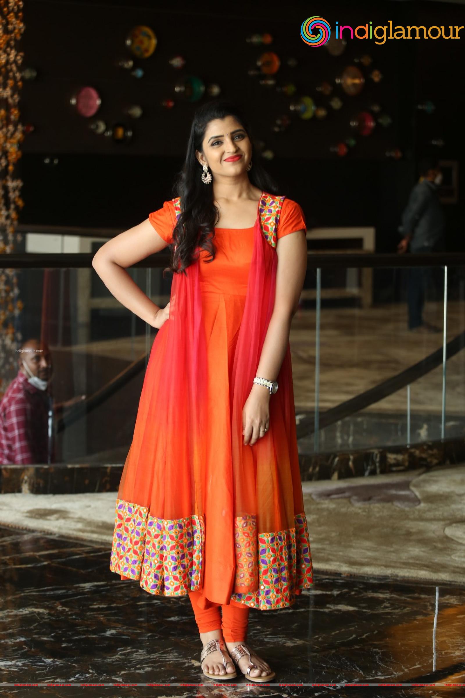 Syamala Actress hd photo