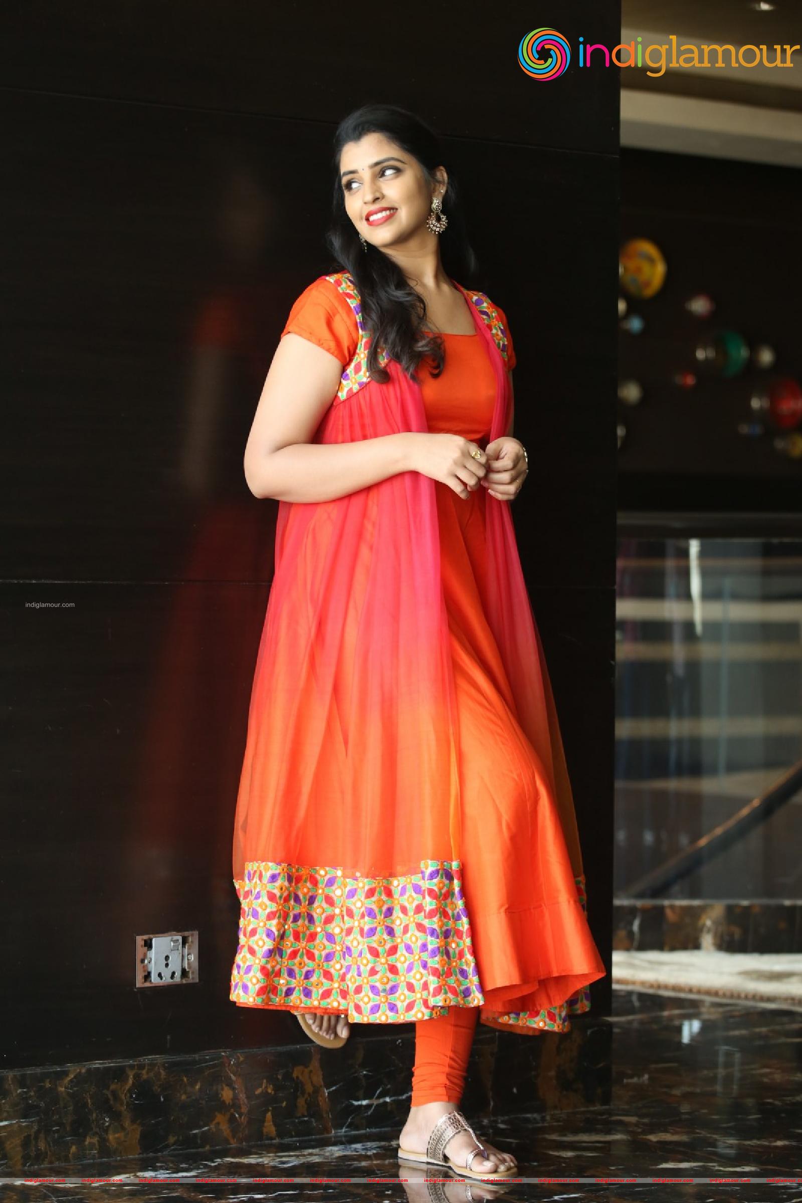 Syamala Actress hd photo