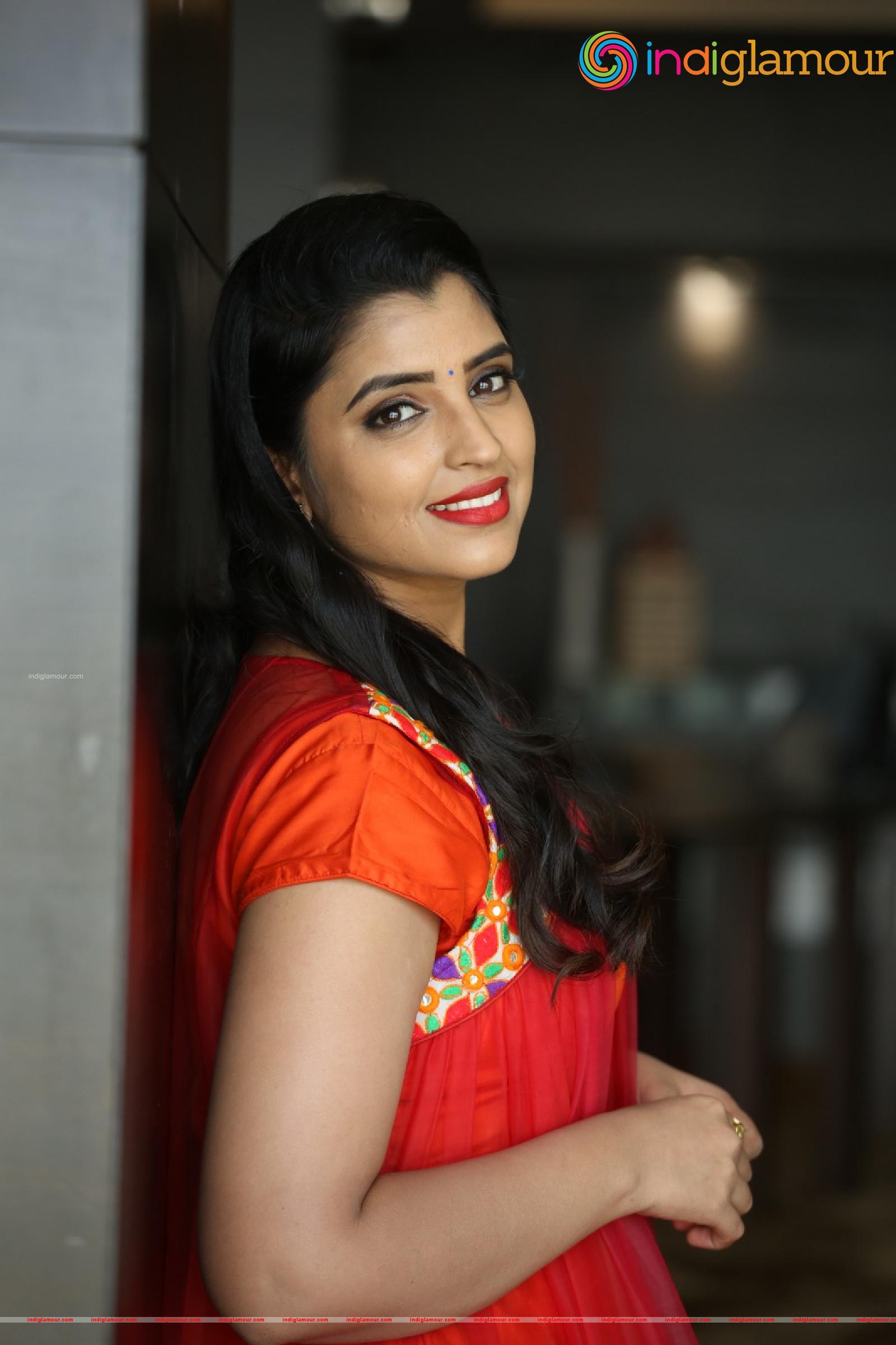 Syamala Actress hd photo