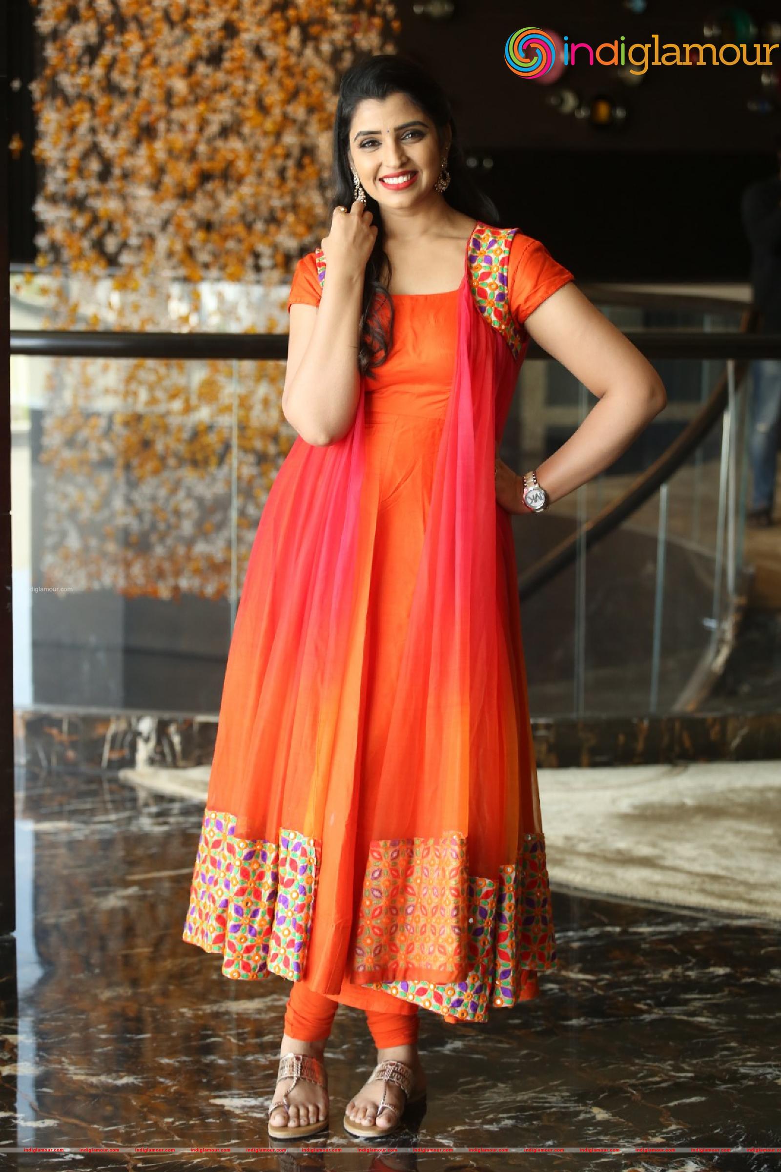 Syamala Actress hd photo
