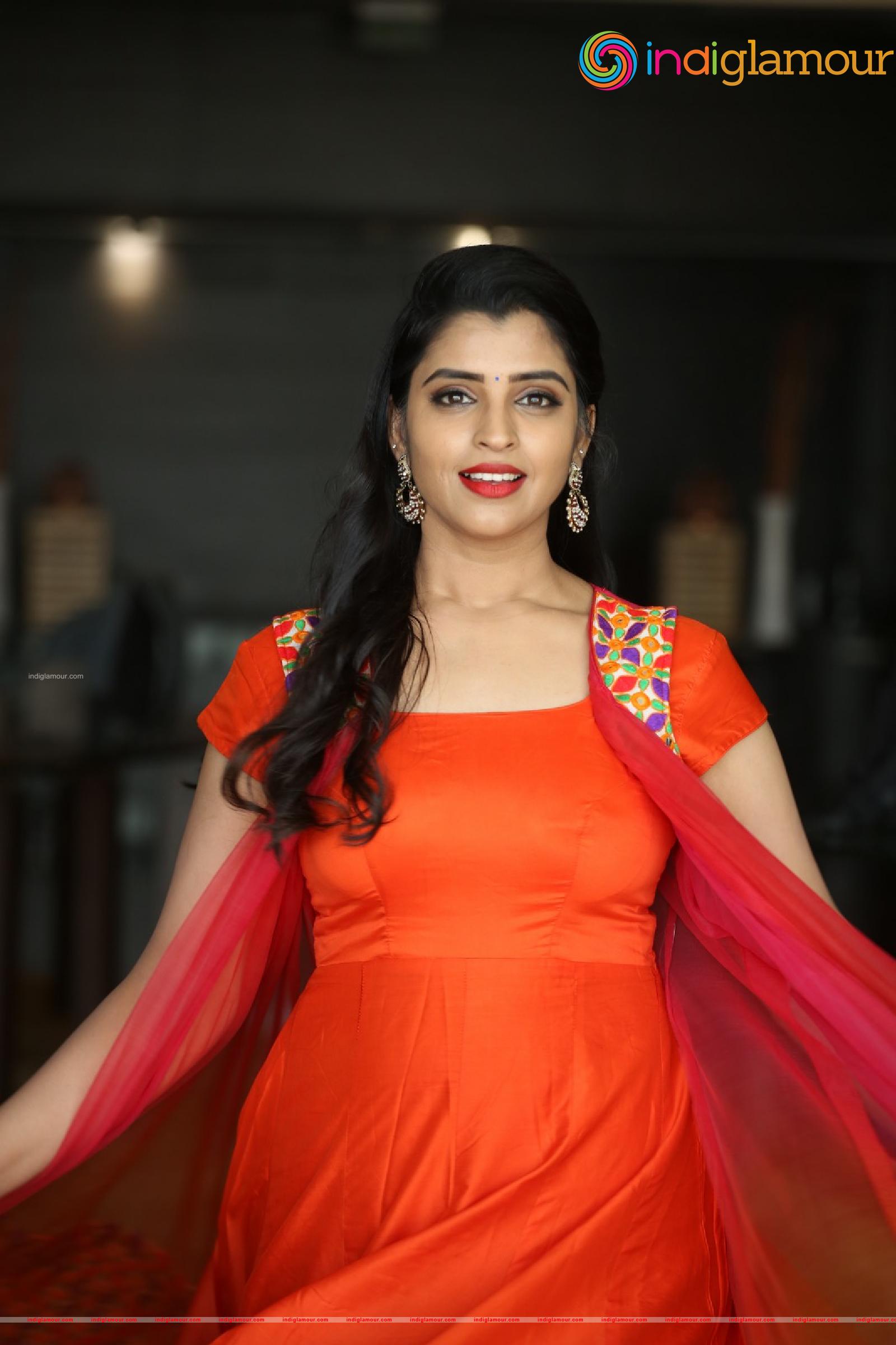 Syamala Actress hd photo